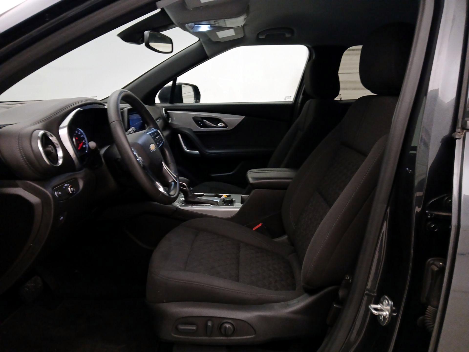 Thumbnail: 2022 Chevrolet Blazer - 11