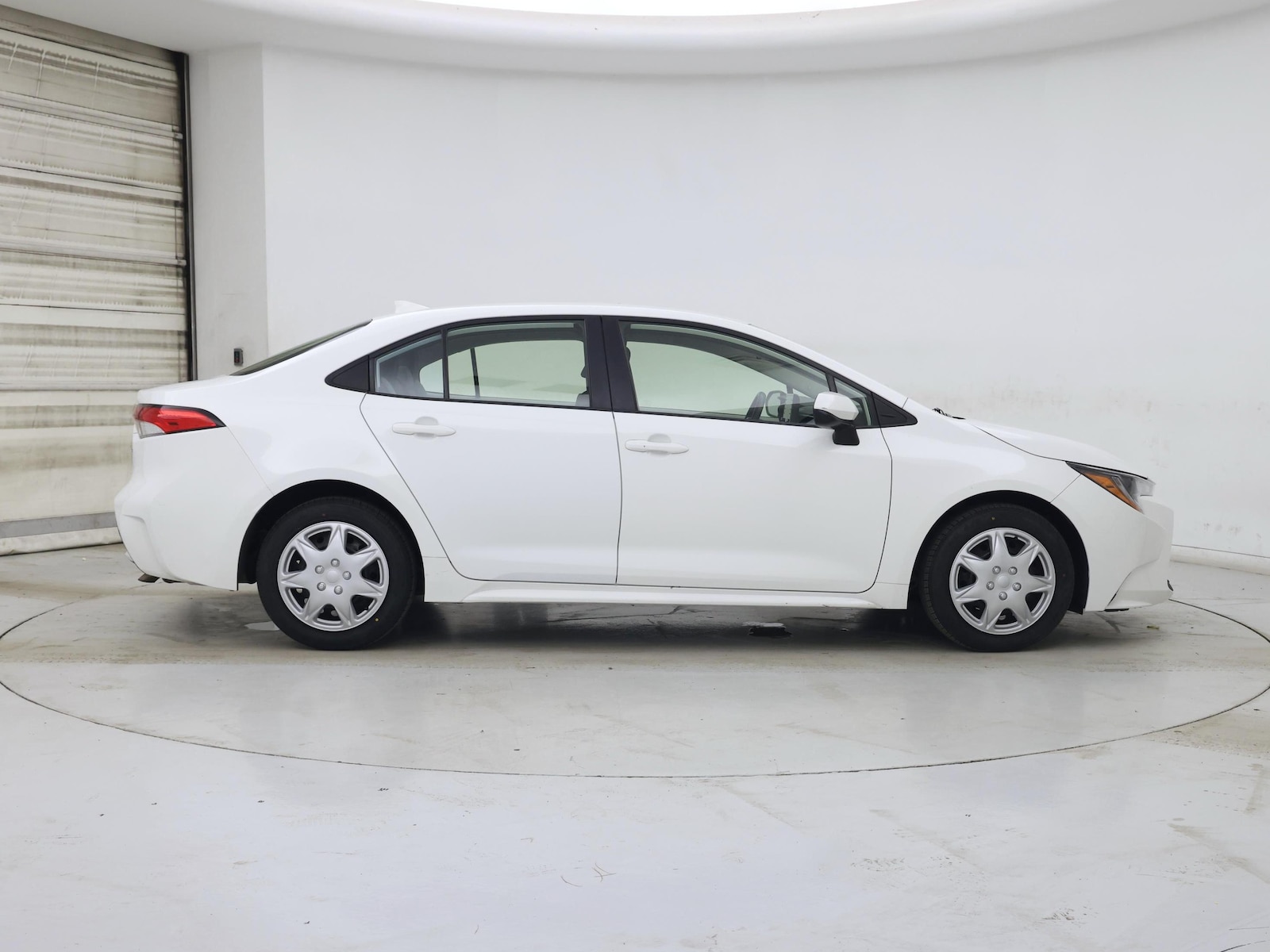 2022 Toyota Corolla LE - Photo 8