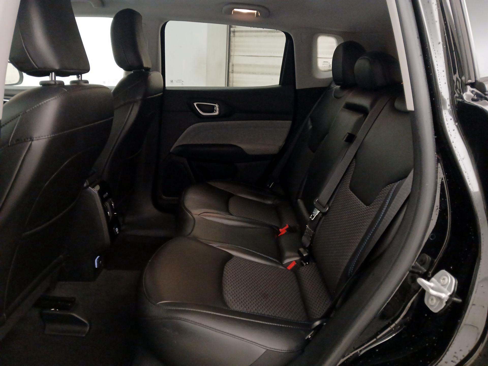 Thumbnail: 2022 Jeep Compass - 19