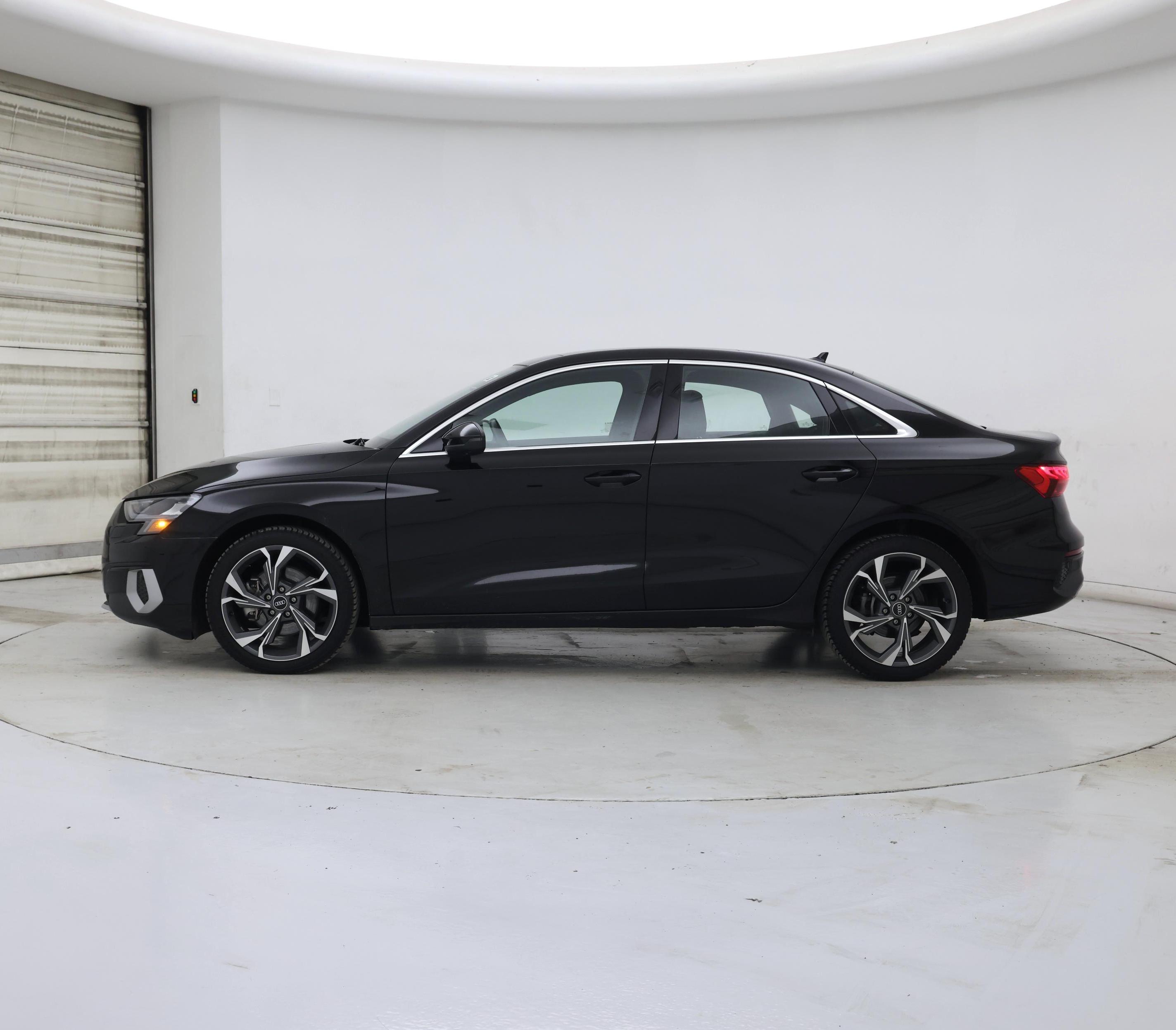 Thumbnail: 2022 Audi A3 - 3