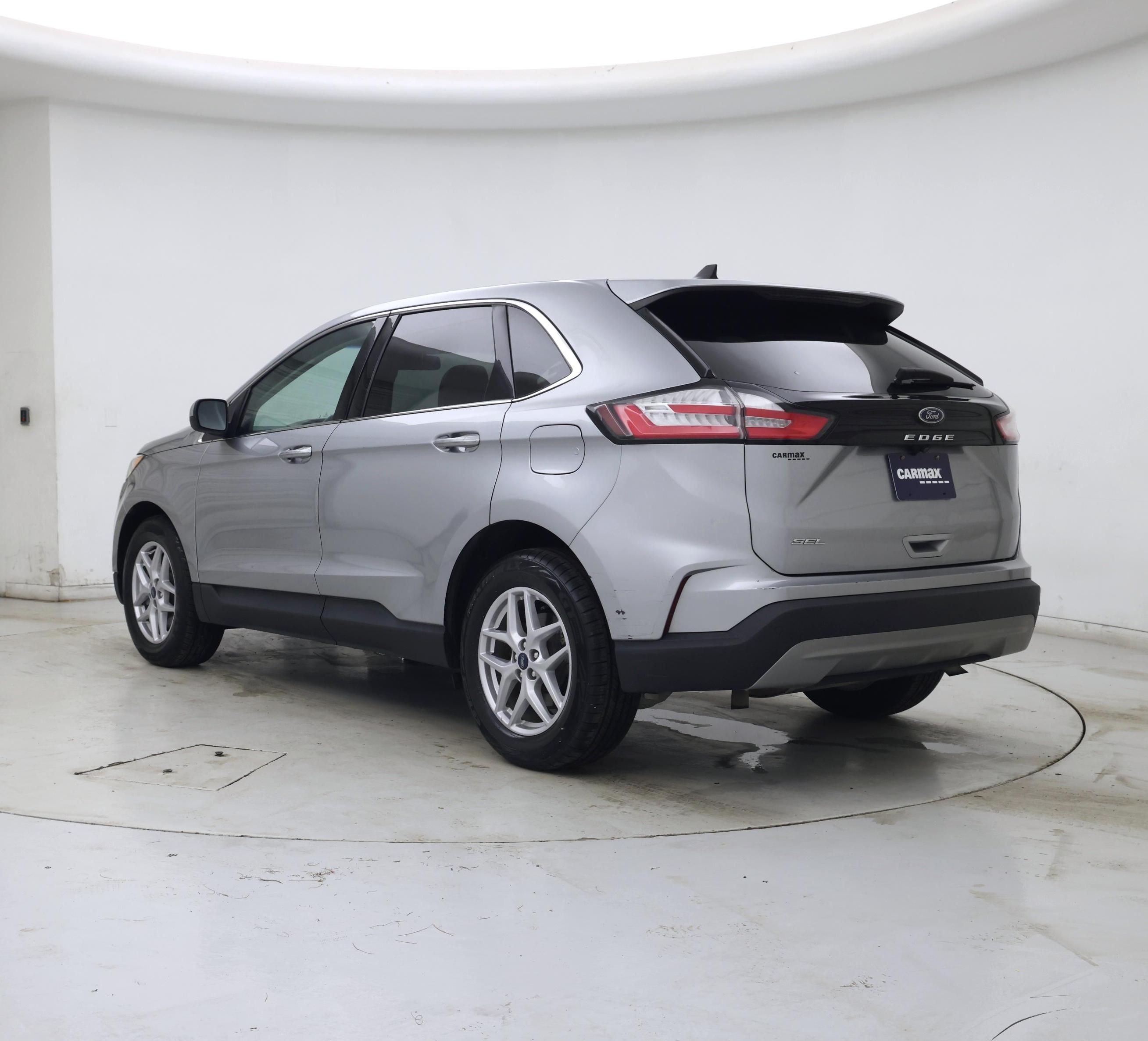 Thumbnail: 2021 Ford Edge - 2