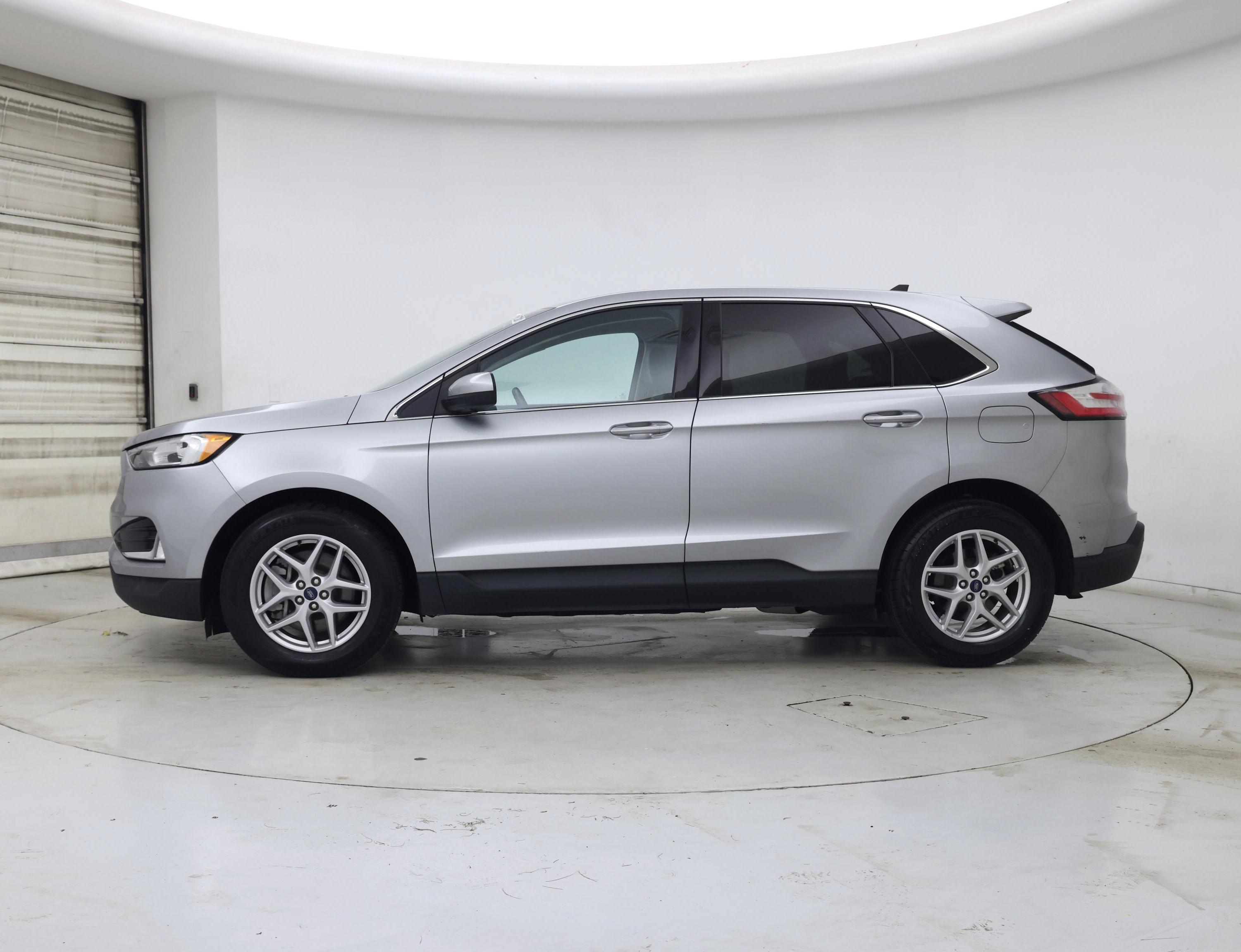 Thumbnail: 2021 Ford Edge - 3