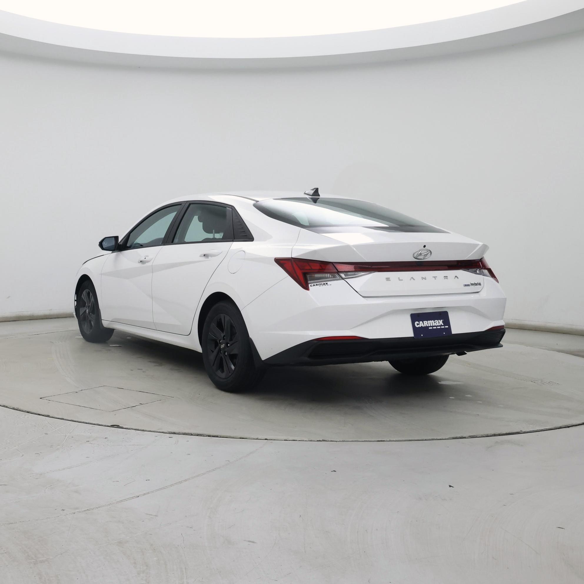 Thumbnail: 2023 Hyundai Elantra - 2
