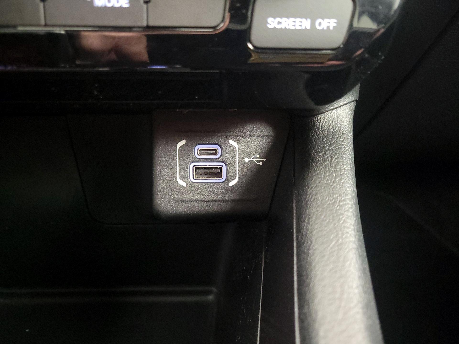 Thumbnail: 2022 Jeep Compass - 18