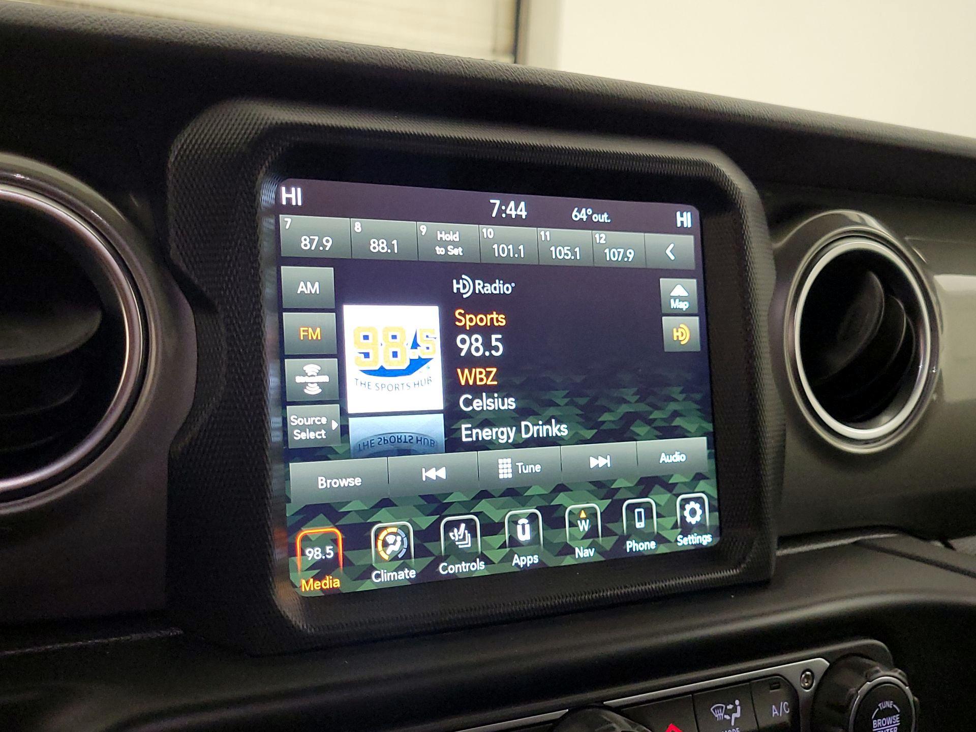 Thumbnail: 2022 Jeep Gladiator - 15