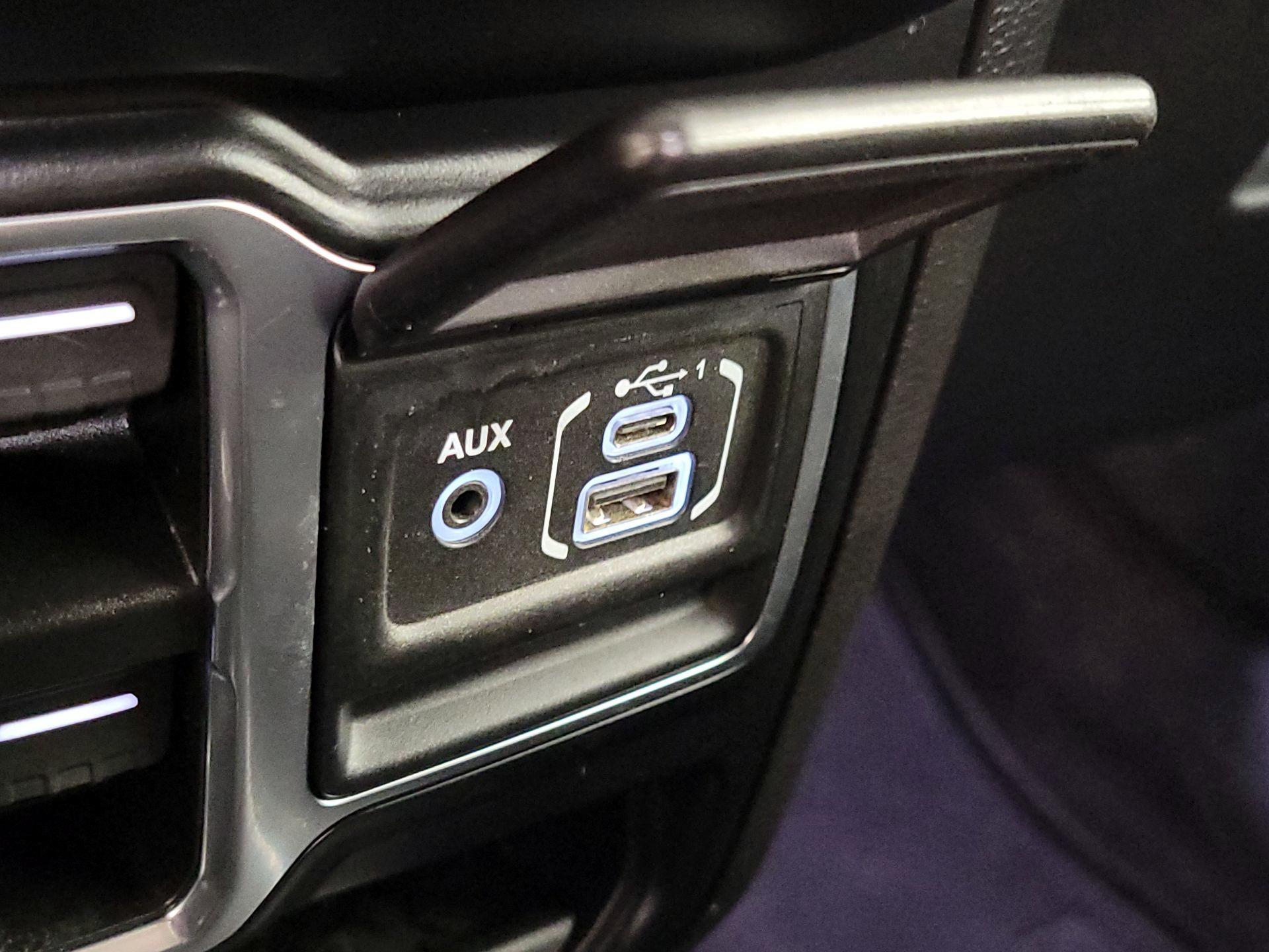 Thumbnail: 2022 Jeep Gladiator - 18