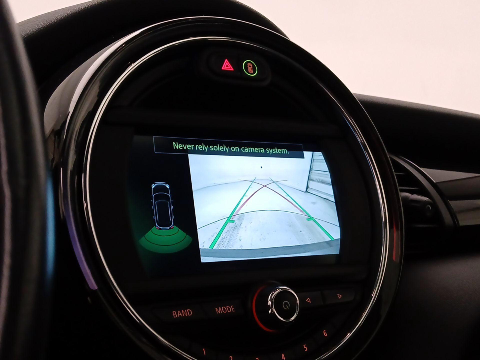 Thumbnail: 2021 MINI Cooper Hardtop - 14