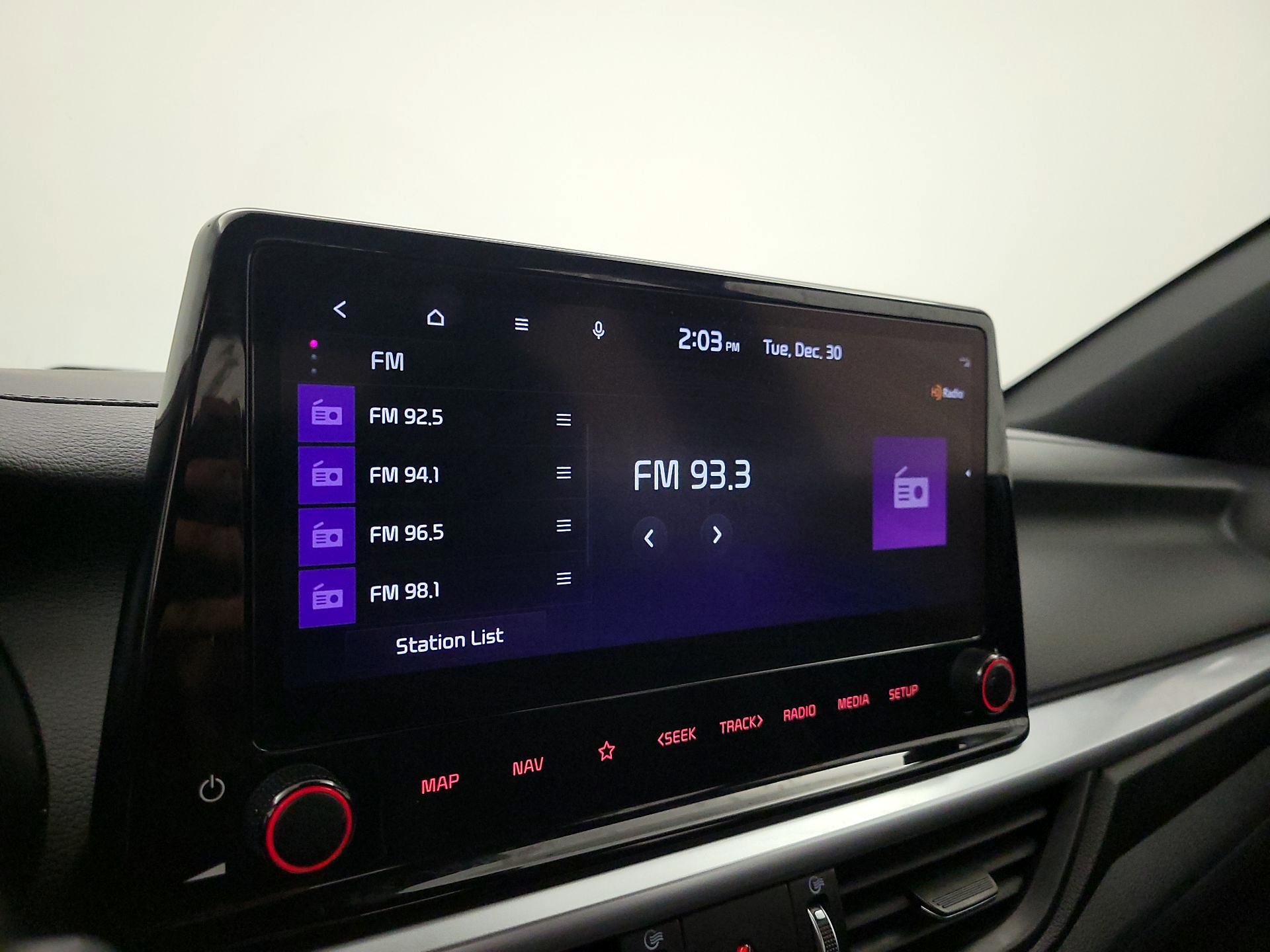 Thumbnail: 2023 Kia Forte - 16