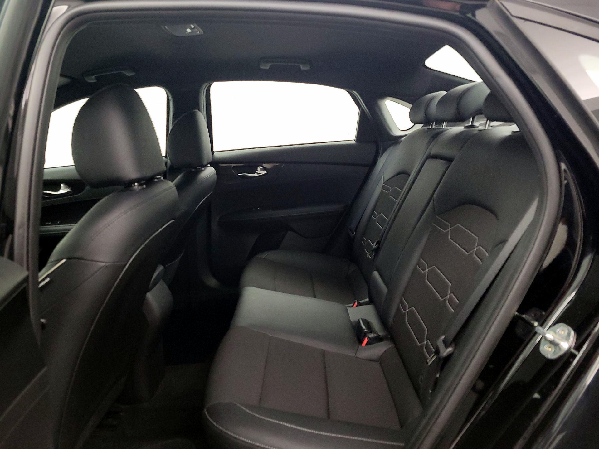 Thumbnail: 2023 Kia Forte - 20