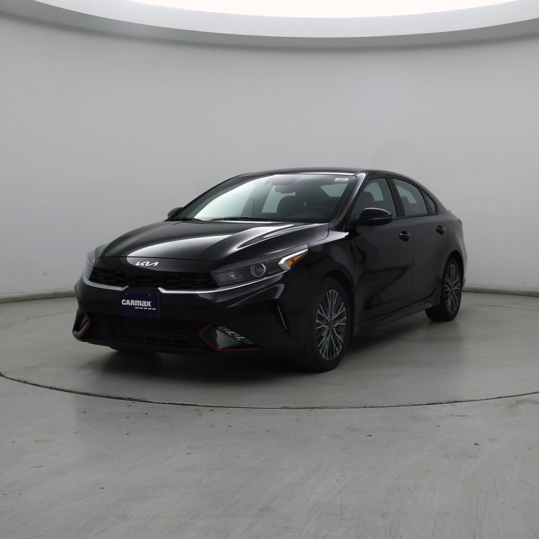 Thumbnail: 2023 Kia Forte - 4