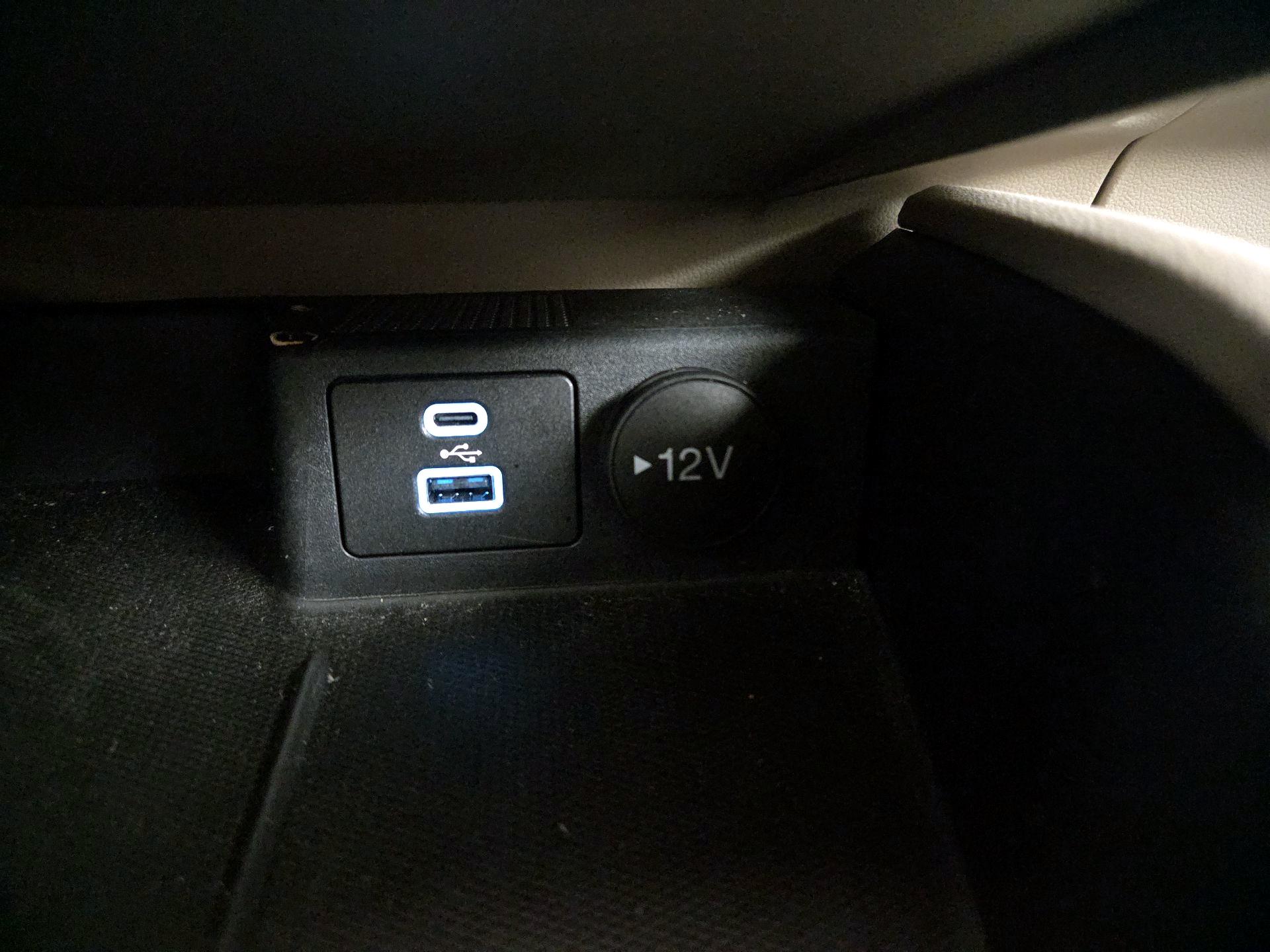 Thumbnail: 2022 Ford Escape - 18