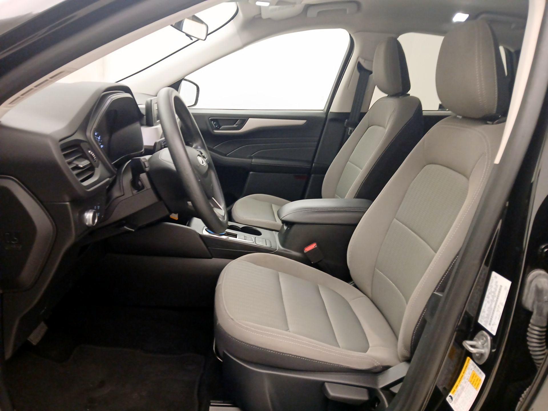 Thumbnail: 2022 Ford Escape - 11