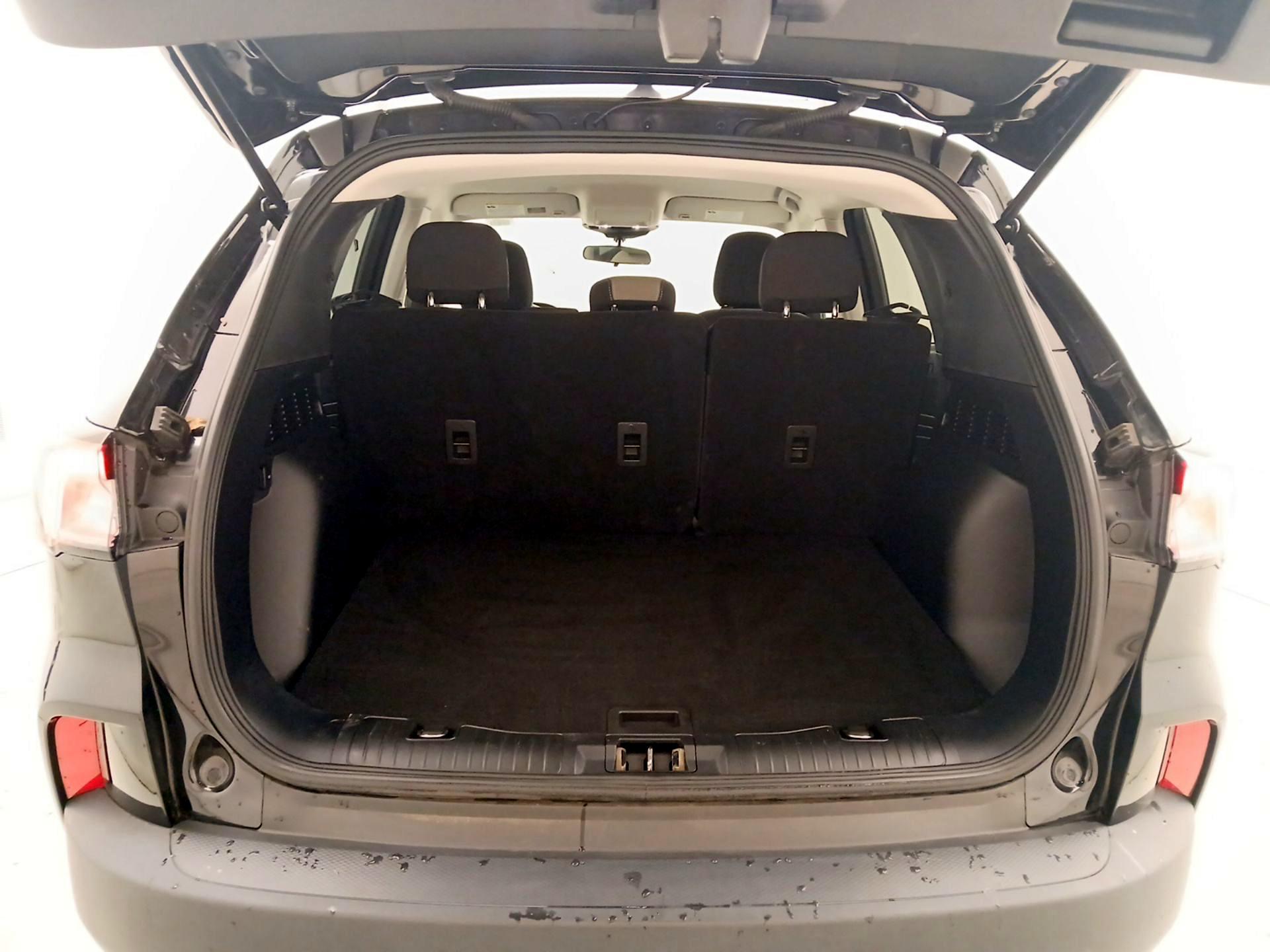 Thumbnail: 2022 Ford Escape - 20