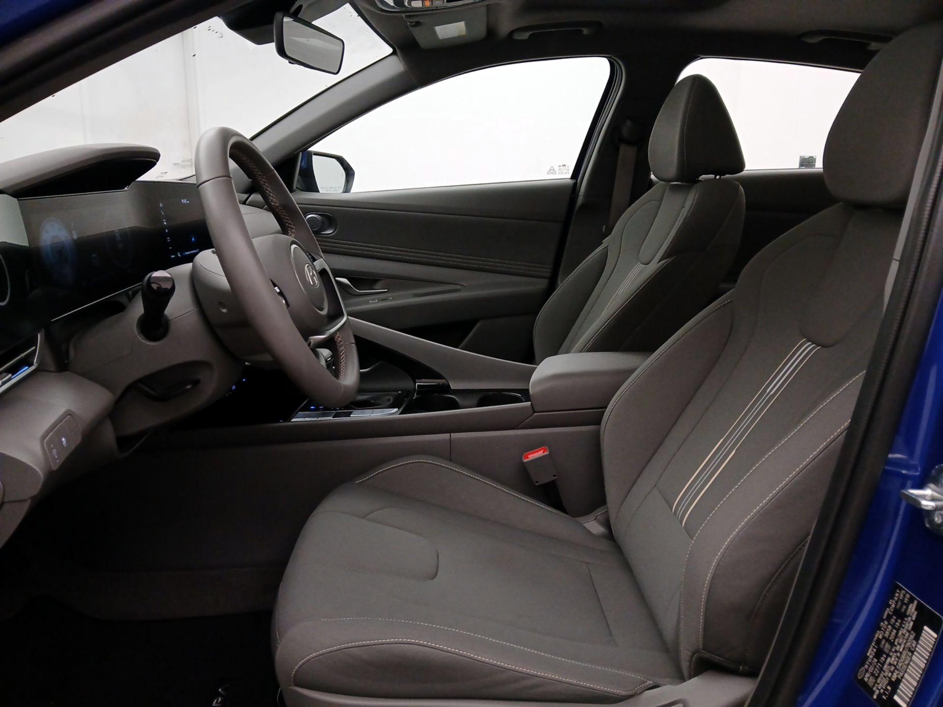 Thumbnail: 2024 Hyundai Elantra - 11