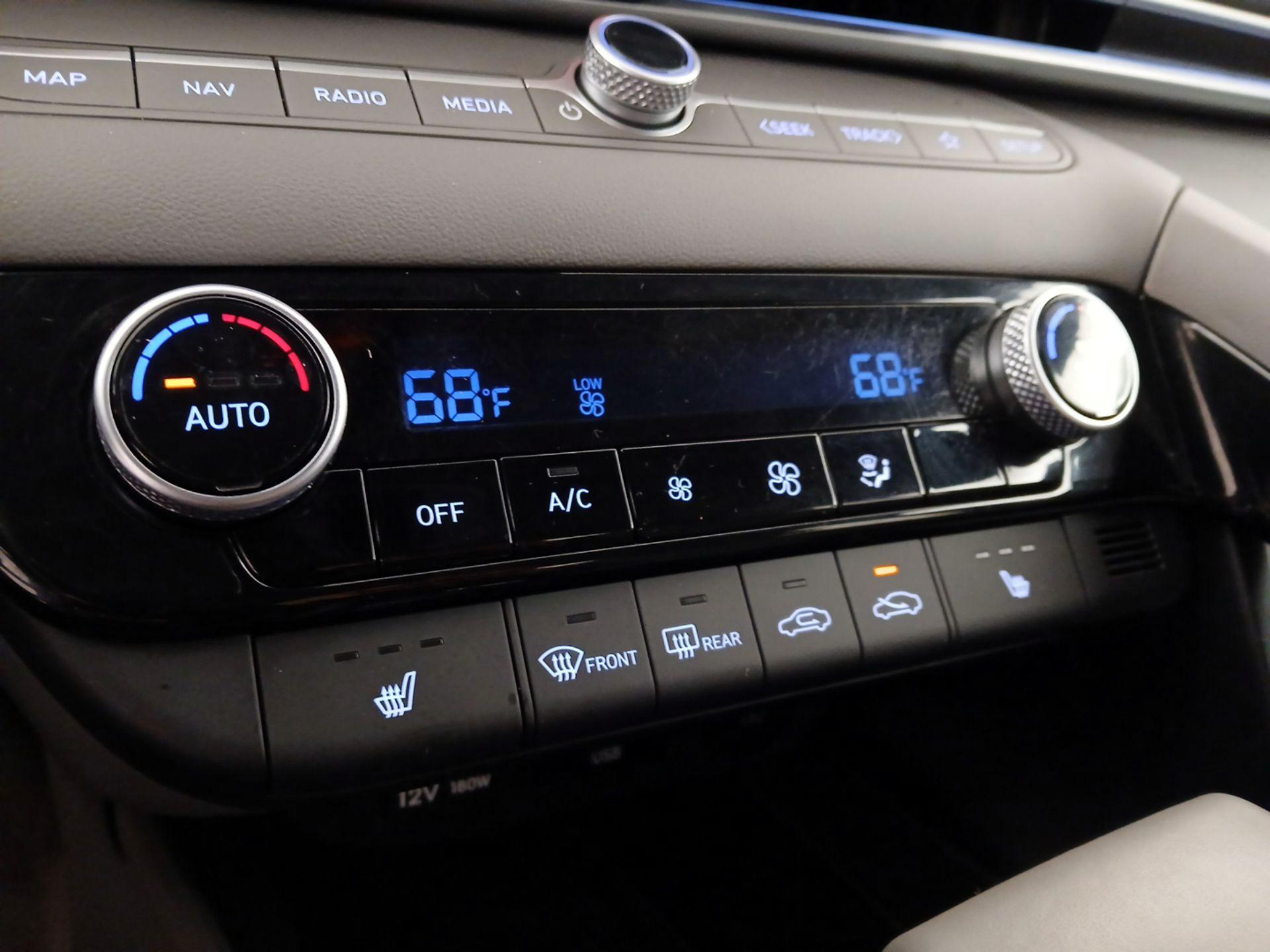 Thumbnail: 2024 Hyundai Elantra - 17