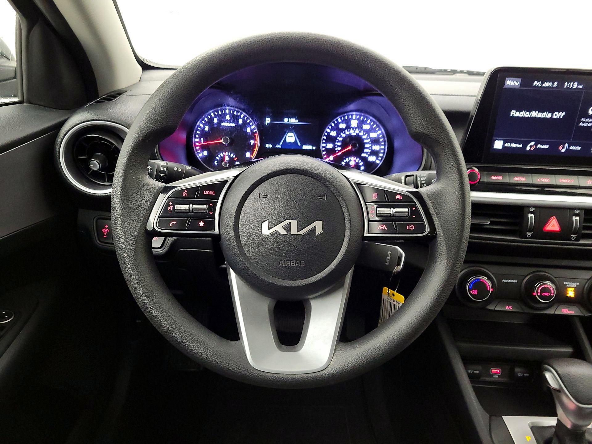 Thumbnail: 2023 Kia Forte - 10