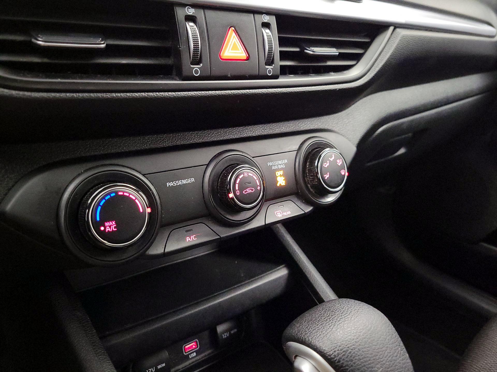 Thumbnail: 2023 Kia Forte - 16