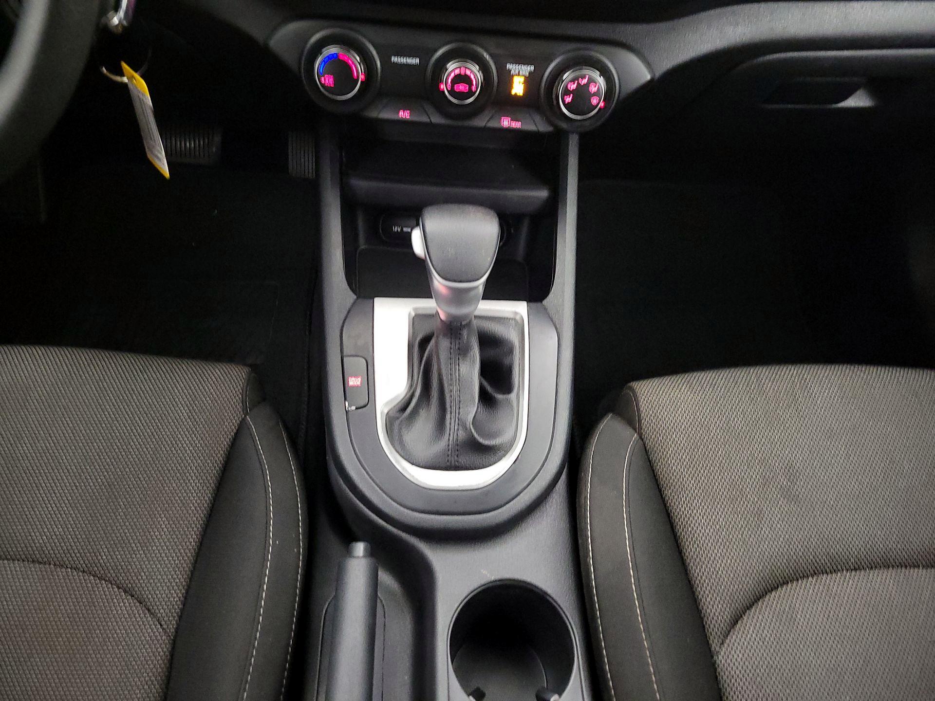 Thumbnail: 2023 Kia Forte - 17