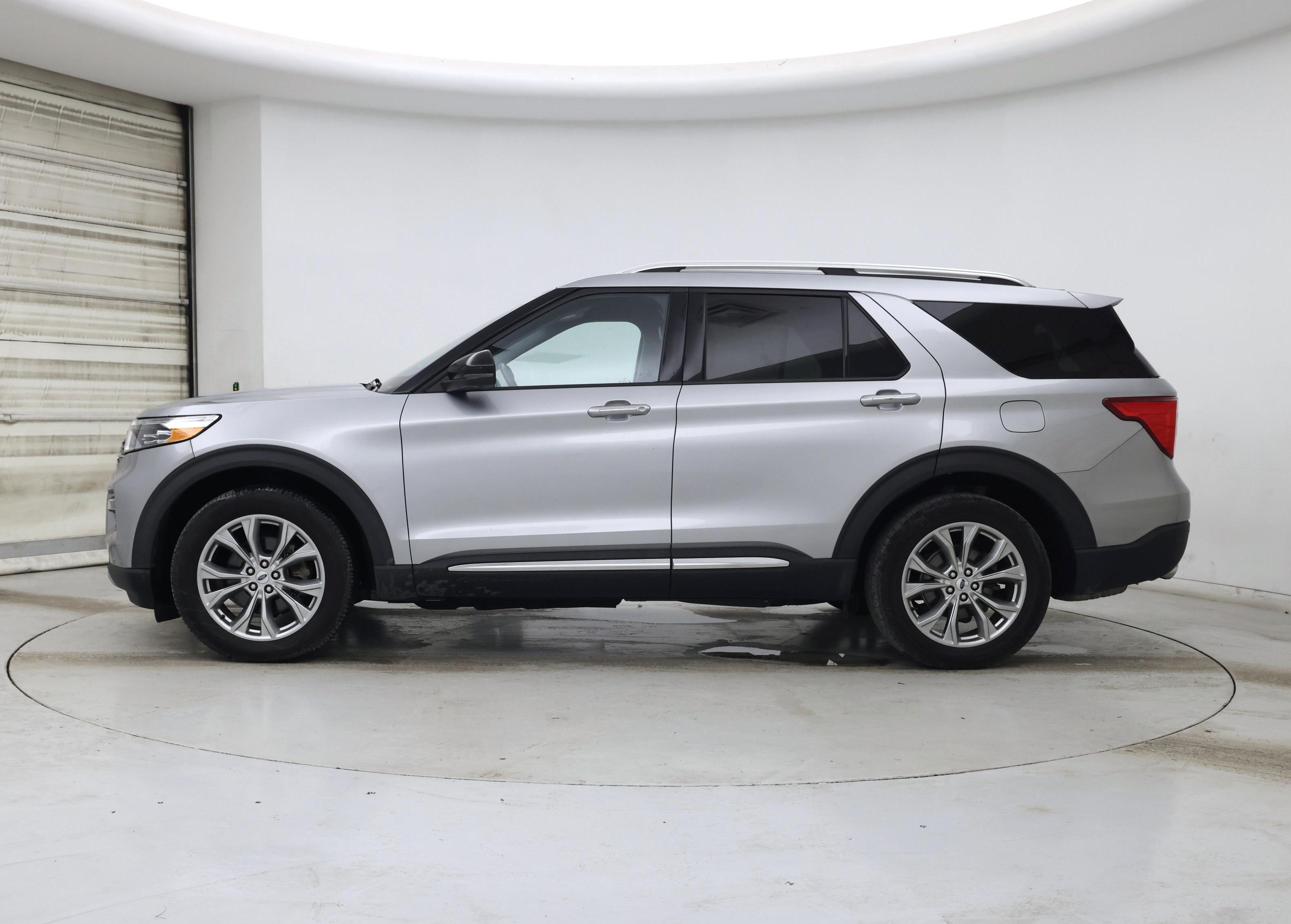 Thumbnail: 2021 Ford Explorer - 3