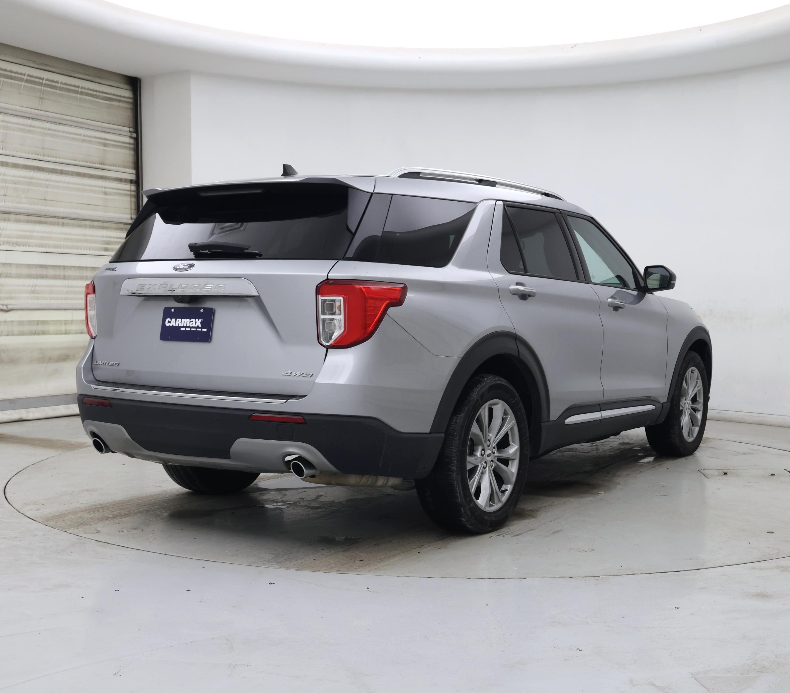 Thumbnail: 2021 Ford Explorer - 8