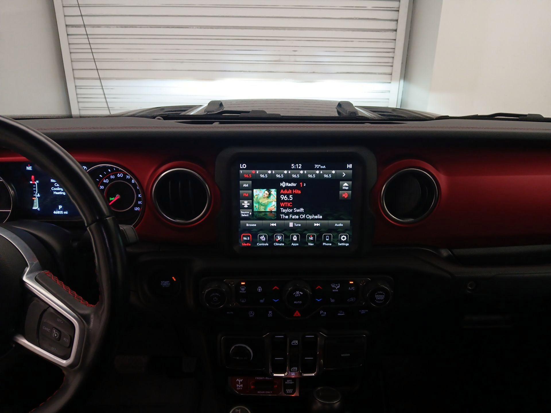 Thumbnail: 2021 Jeep Gladiator - 9