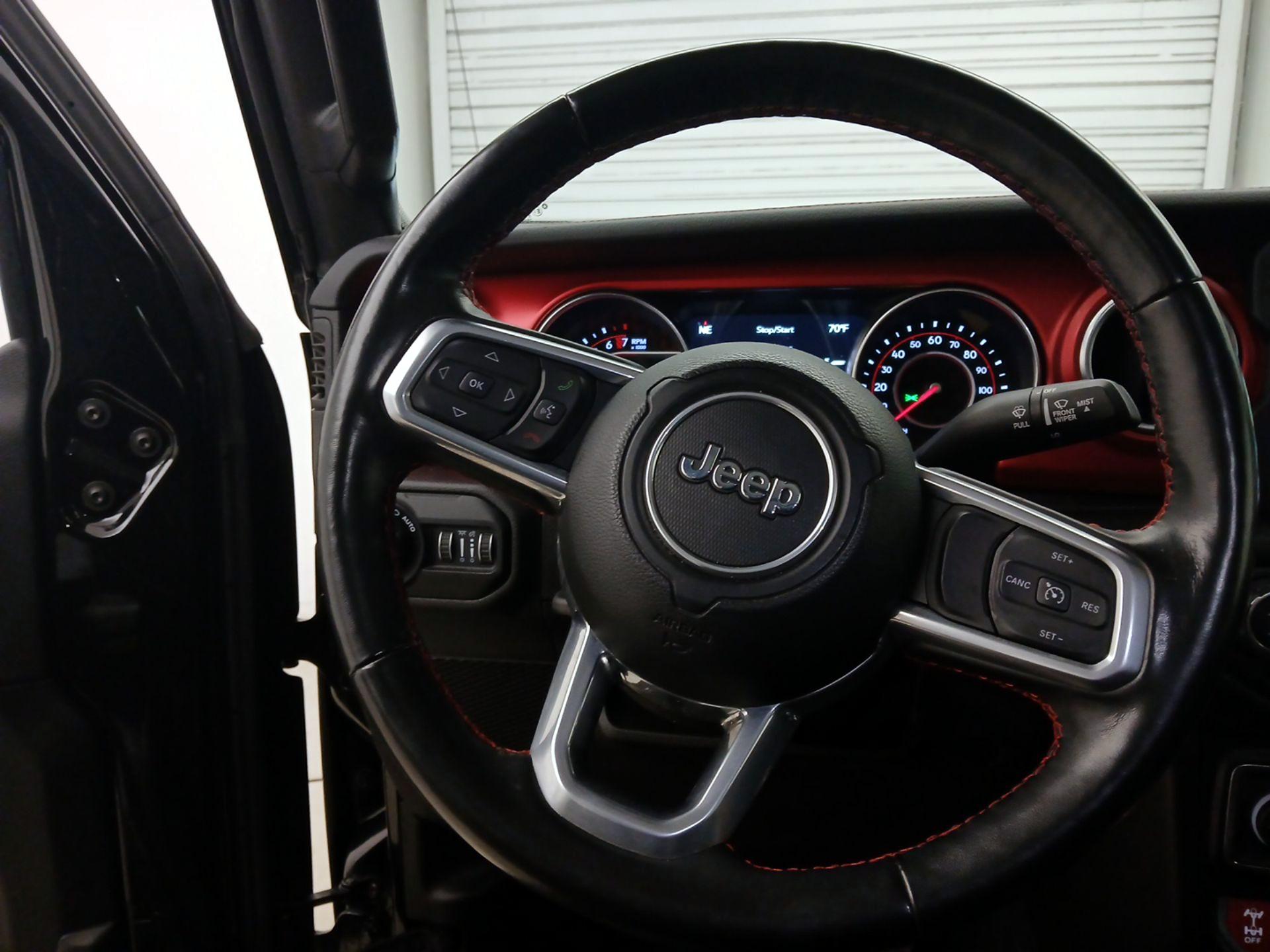 Thumbnail: 2021 Jeep Gladiator - 10