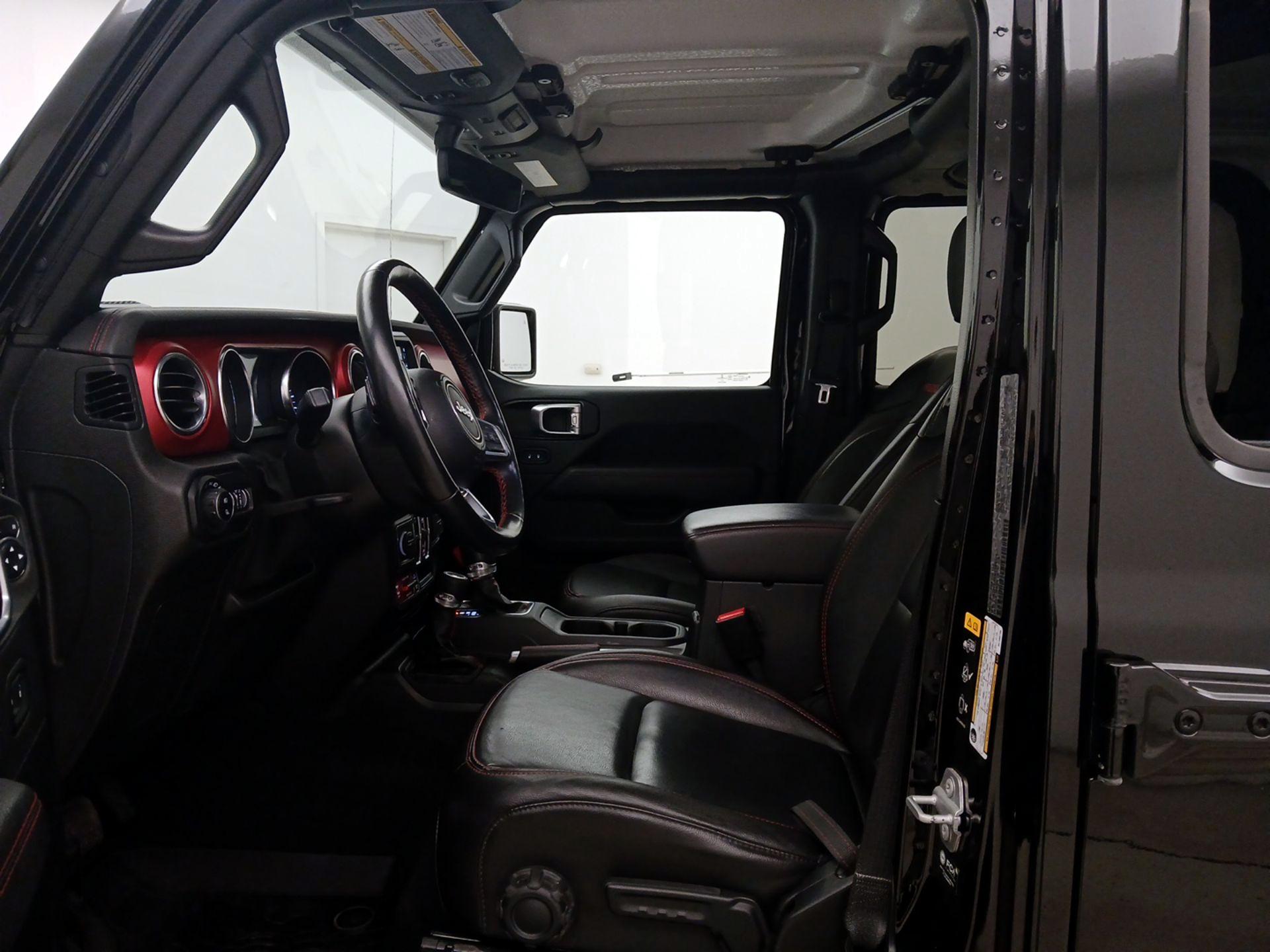 Thumbnail: 2021 Jeep Gladiator - 11