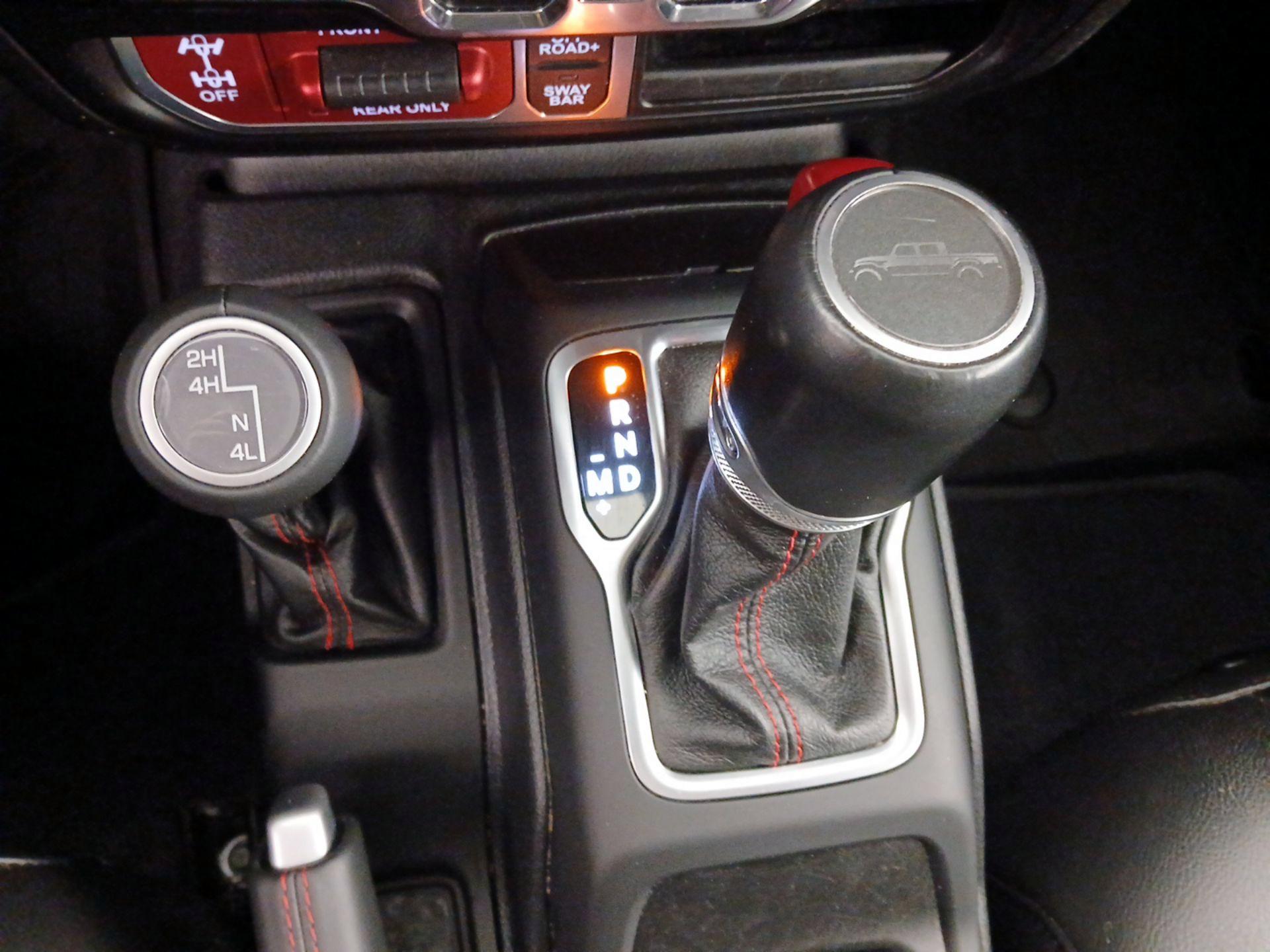 Thumbnail: 2021 Jeep Gladiator - 17