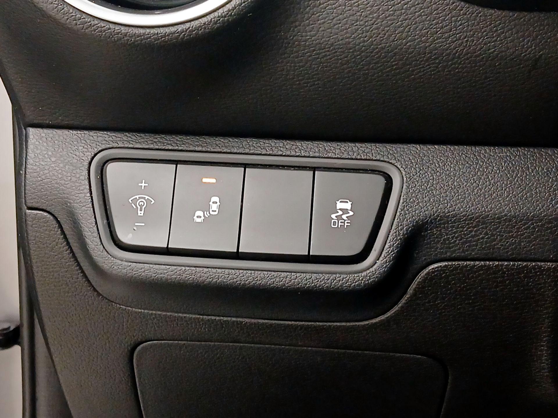 Thumbnail: 2023 Kia Forte - 13