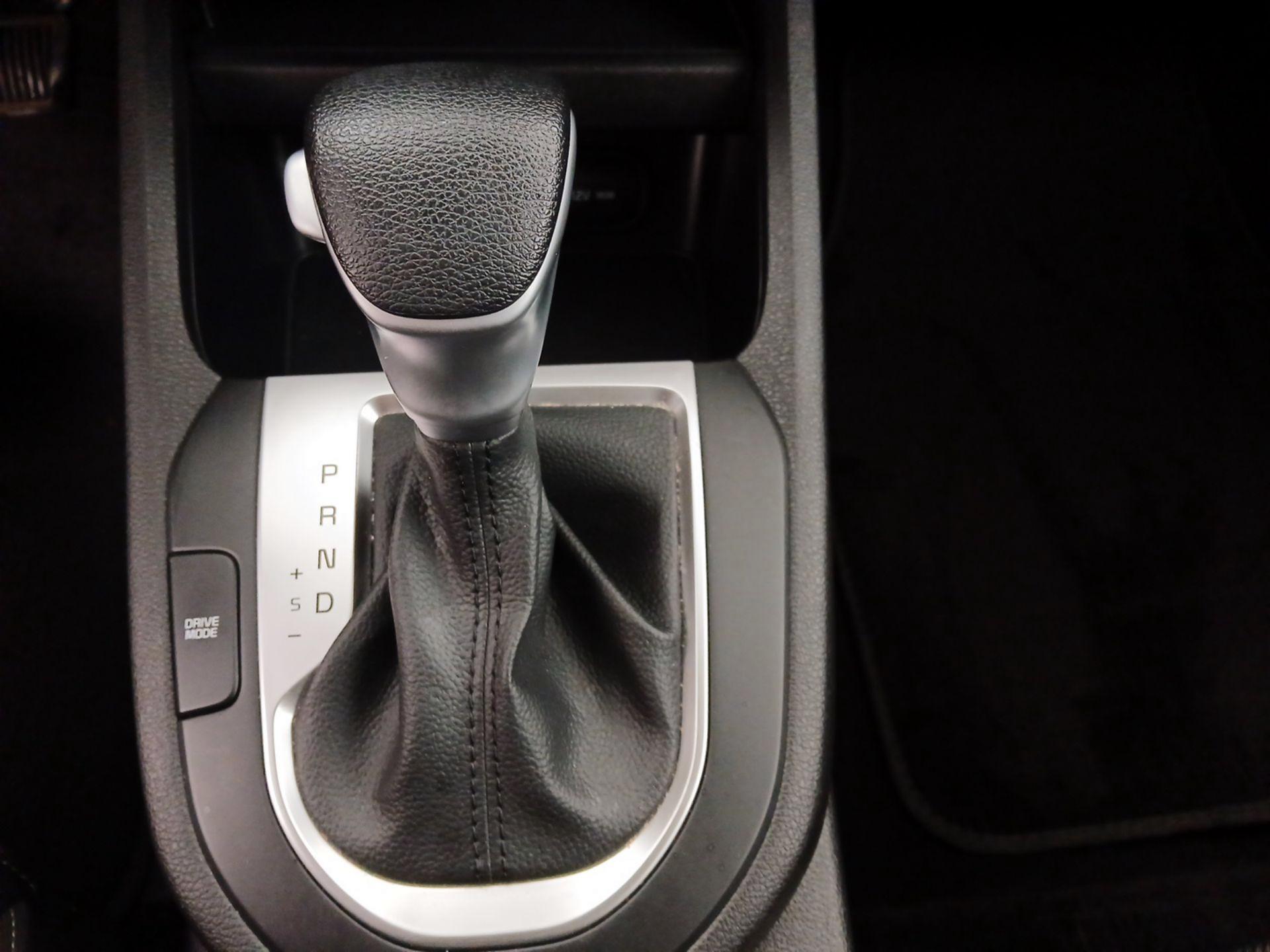 Thumbnail: 2023 Kia Forte - 17