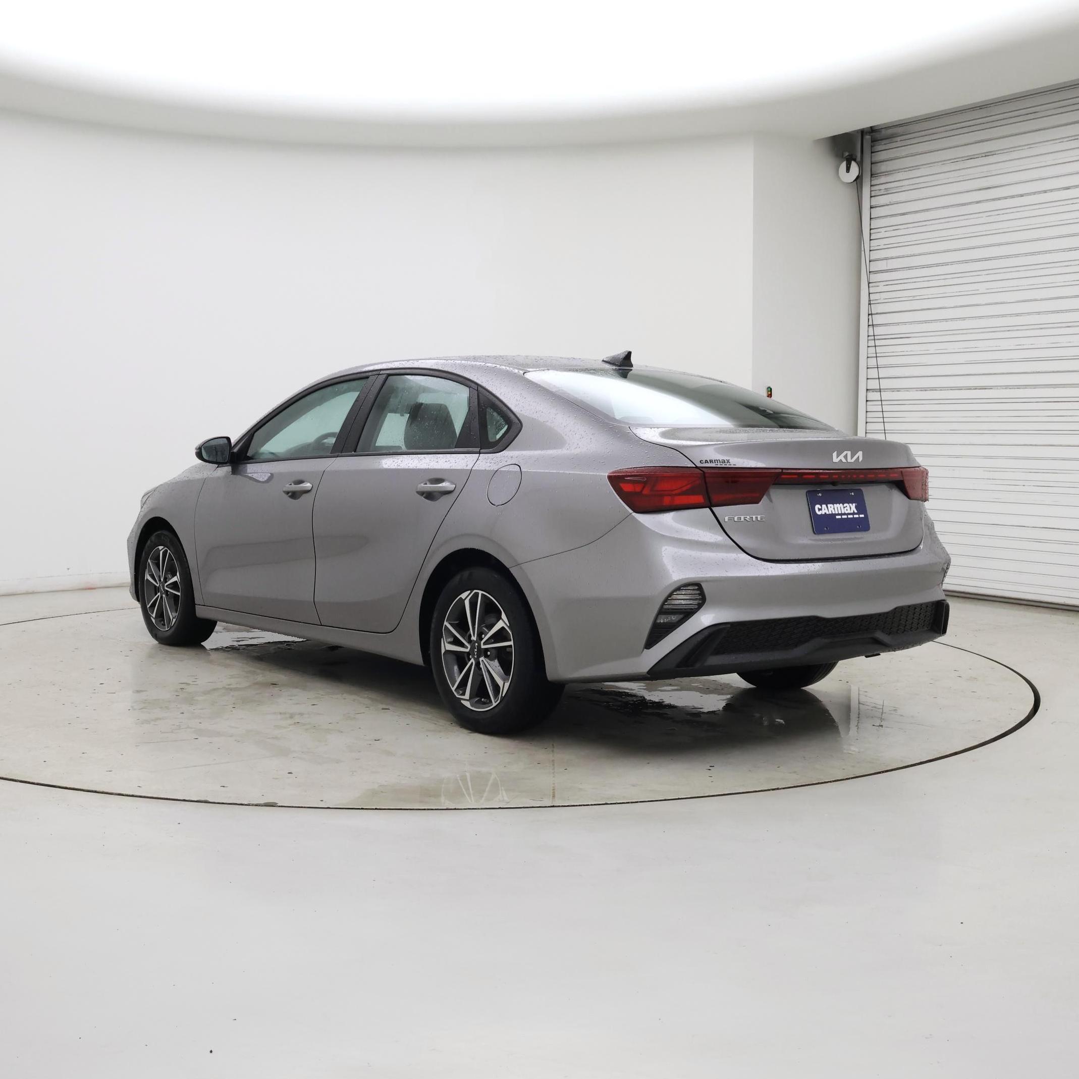 Thumbnail: 2023 Kia Forte - 2