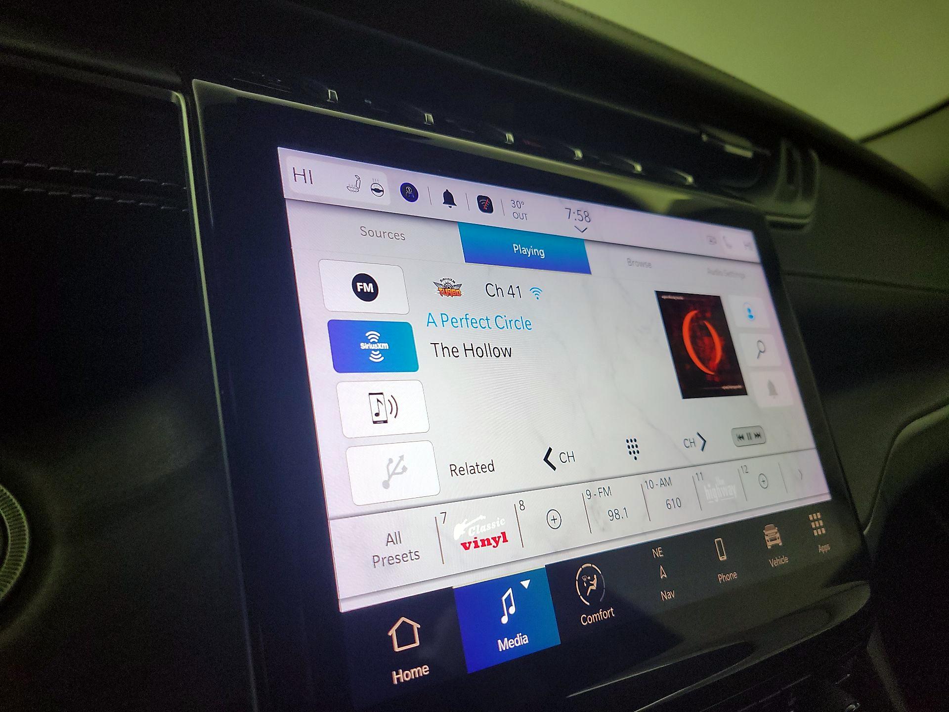 Thumbnail: 2021 Jeep Grand Cherokee L - 16