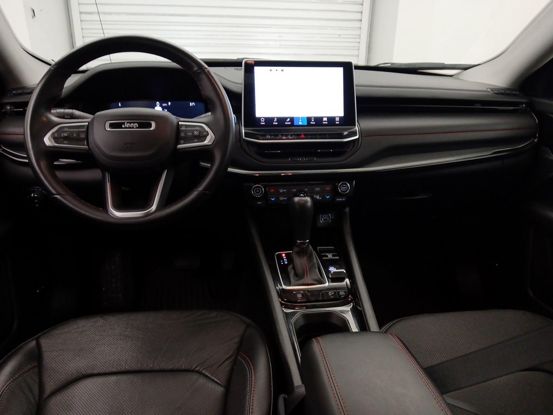 Thumbnail: 2022 Jeep Compass - 9