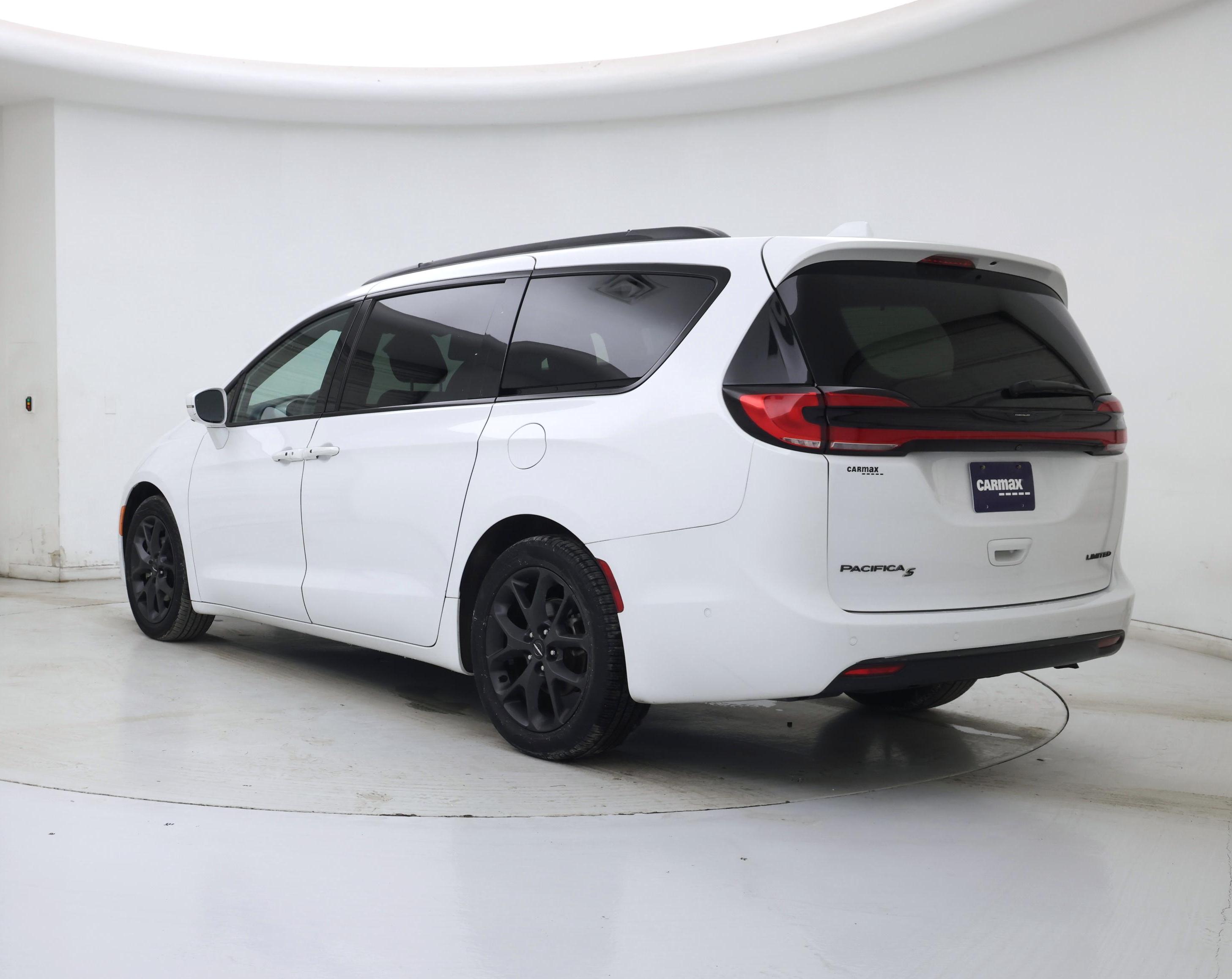 Thumbnail: 2022 Chrysler Pacifica - 2