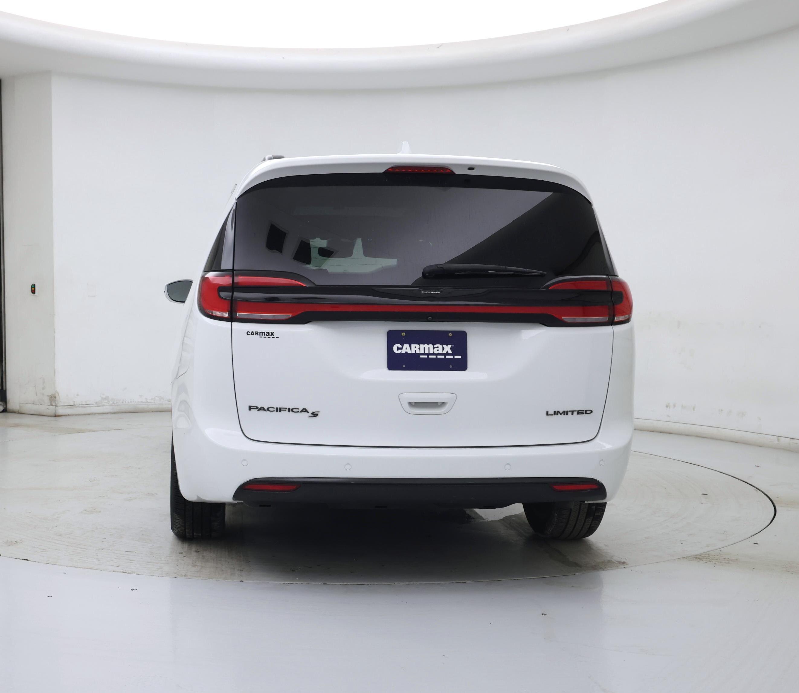 Thumbnail: 2022 Chrysler Pacifica - 6