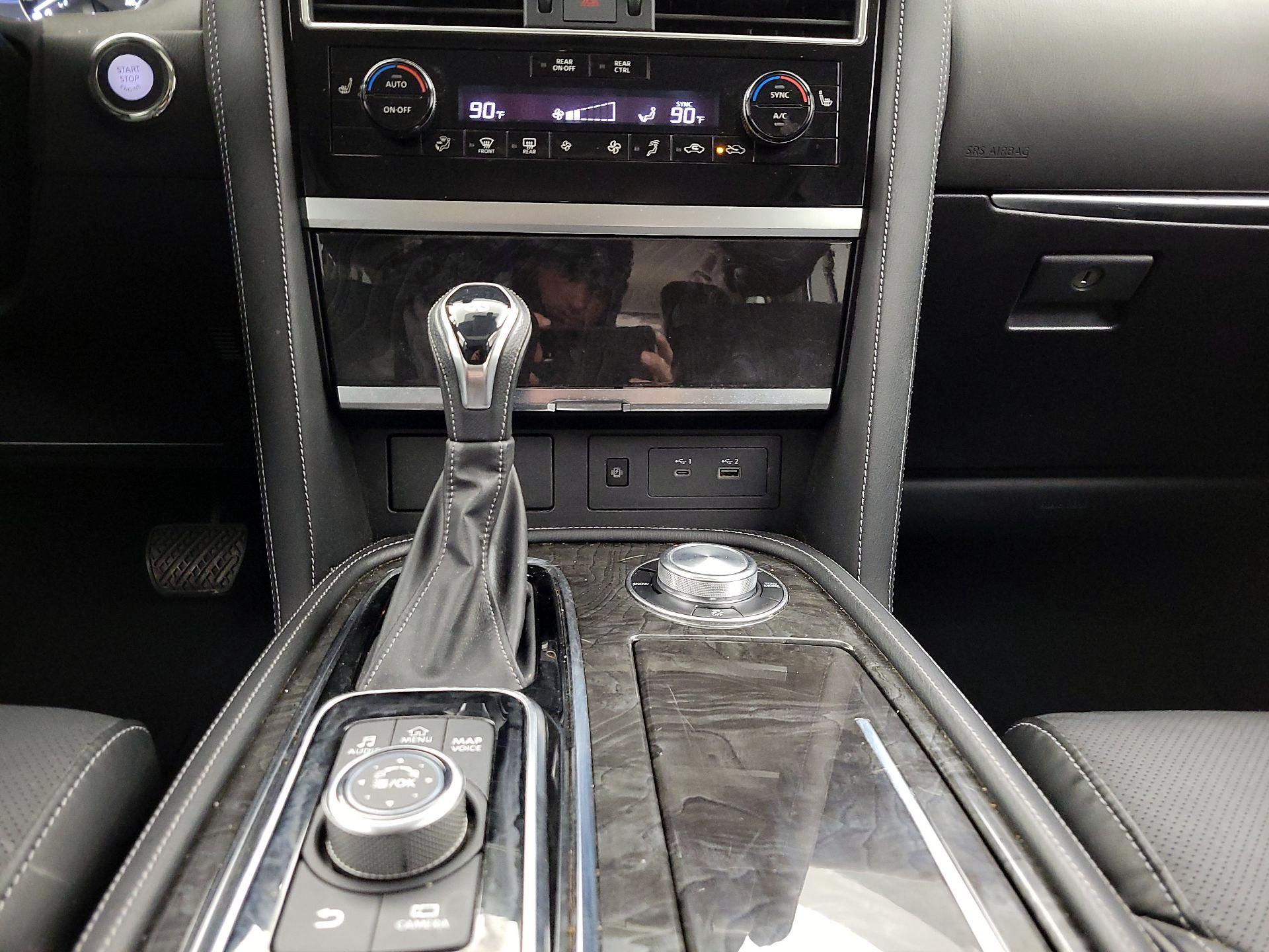 Thumbnail: 2022 INFINITI QX80 - 18