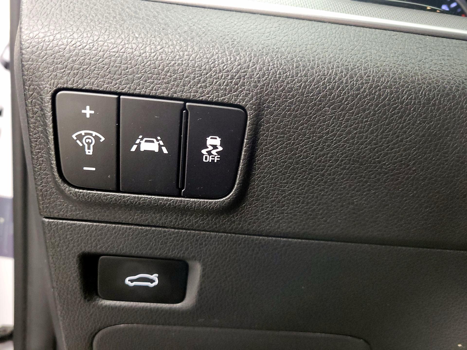 Thumbnail: 2021 Kia K5 - 13