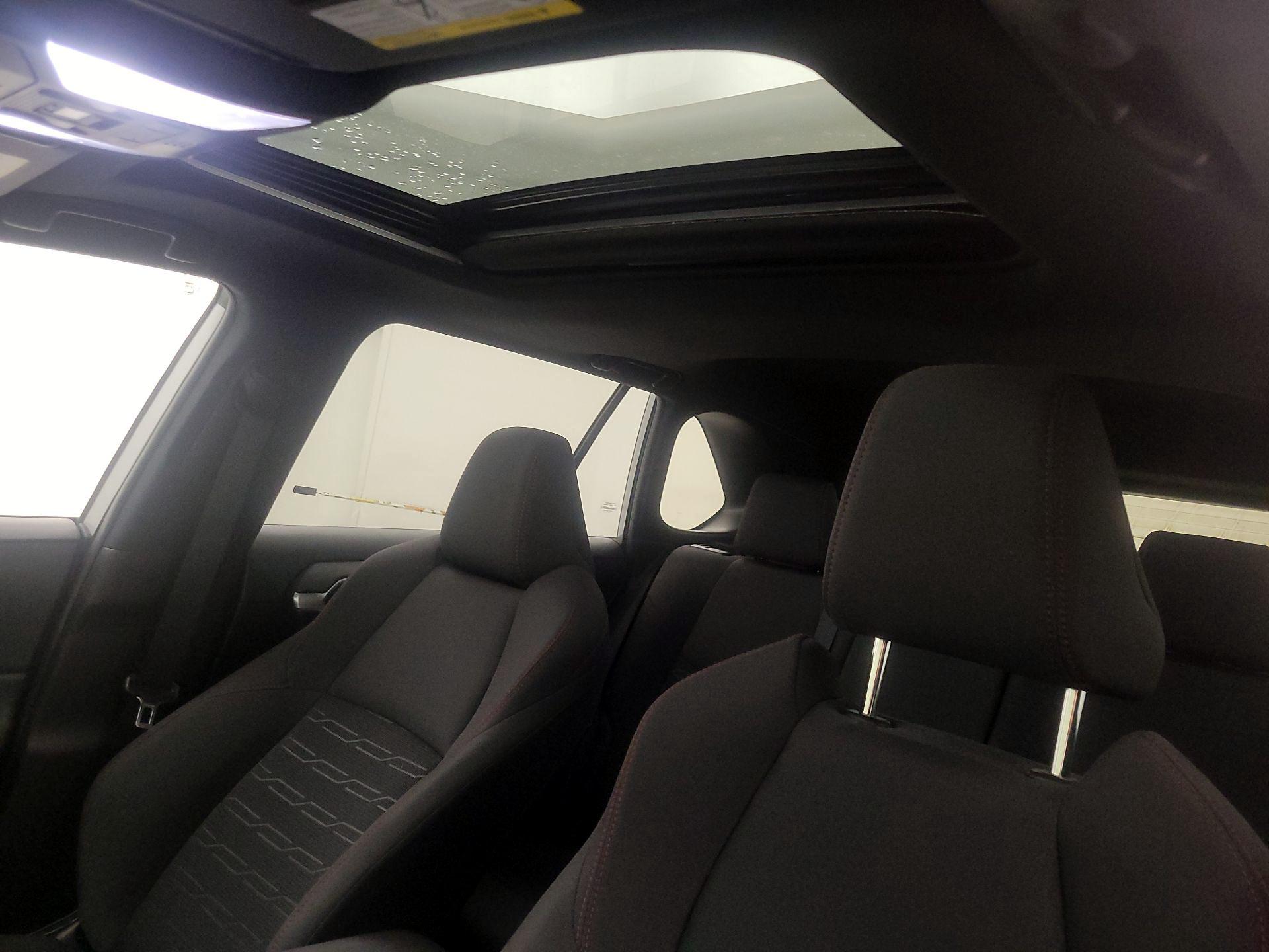 Thumbnail: 2022 Toyota RAV4 - 19