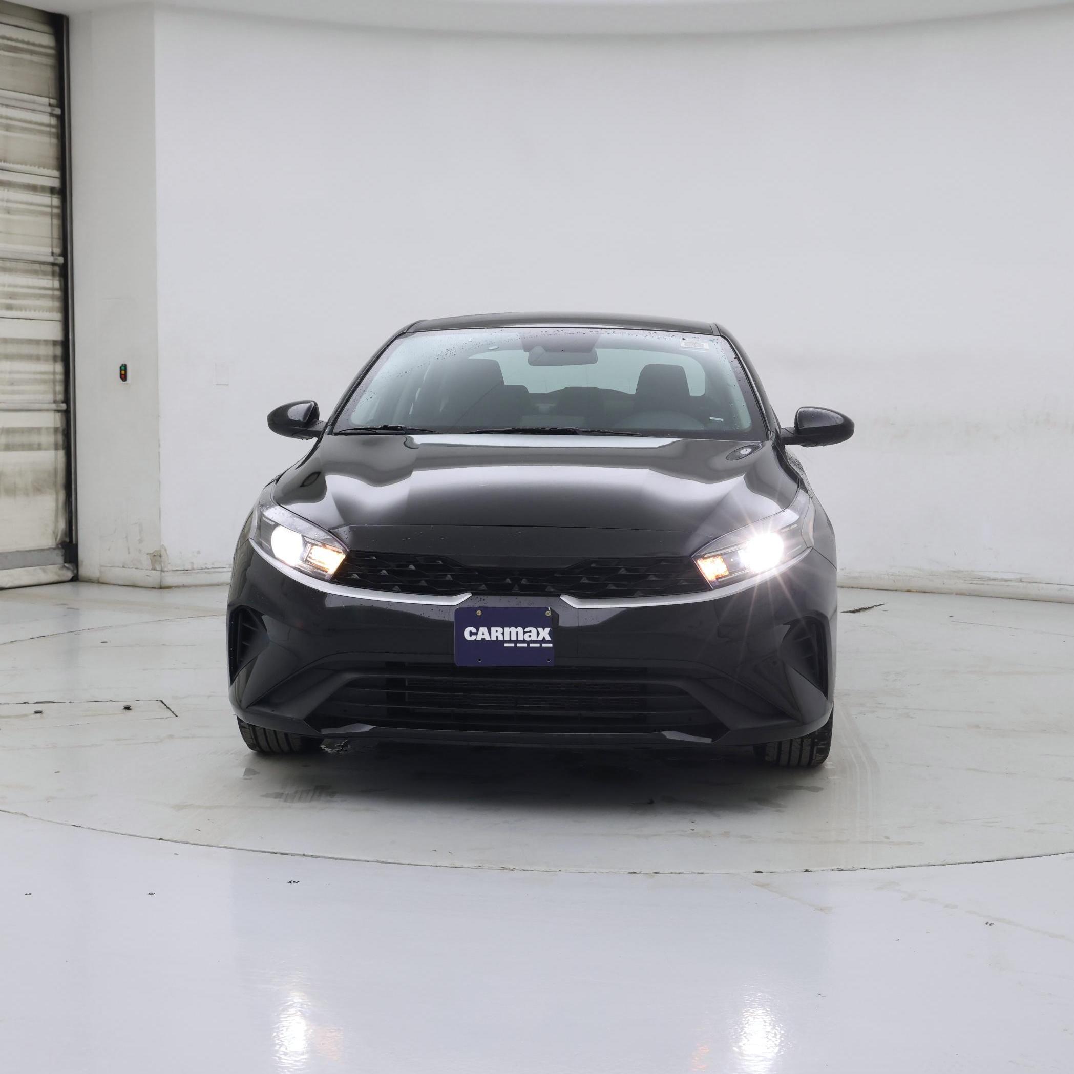 Thumbnail: 2023 Kia Forte - 5