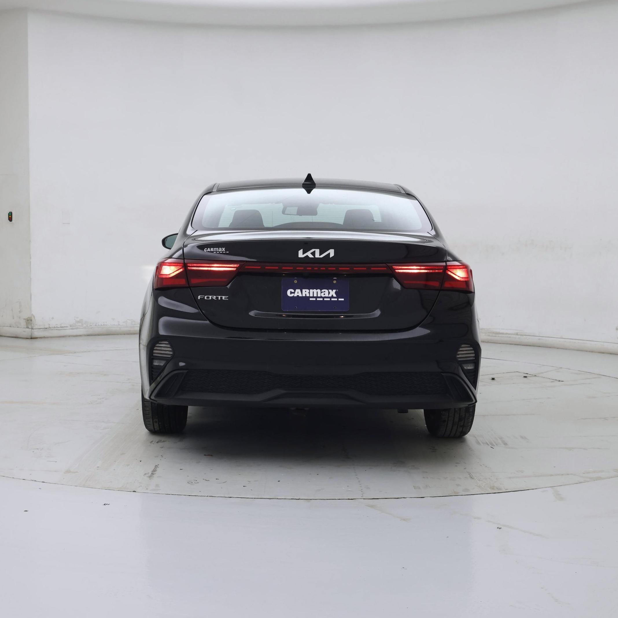 Thumbnail: 2023 Kia Forte - 6