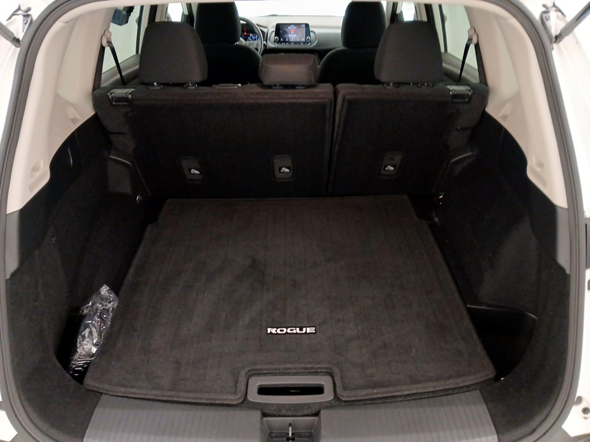 Thumbnail: 2023 Nissan Rogue - 20