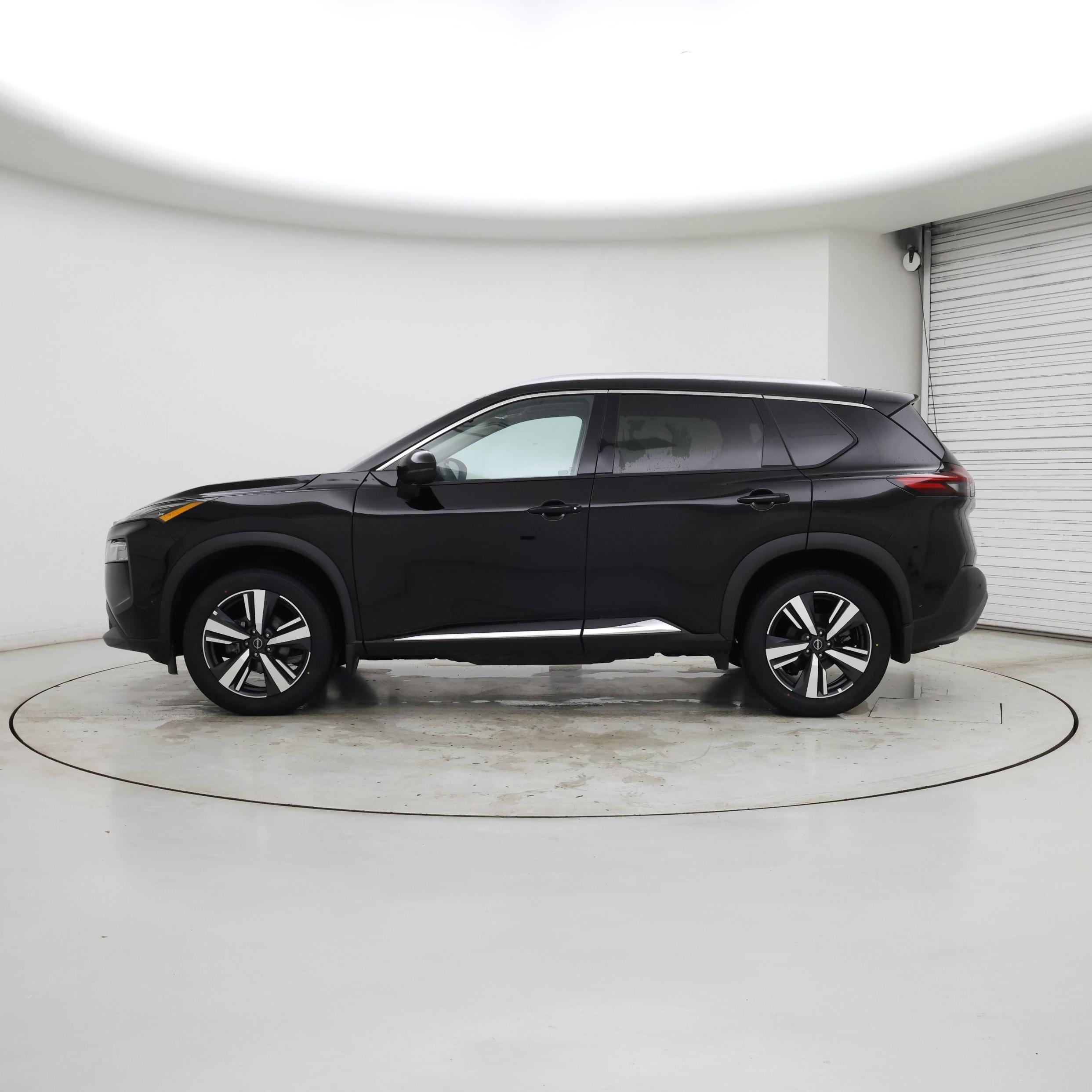 Thumbnail: 2023 Nissan Rogue - 3