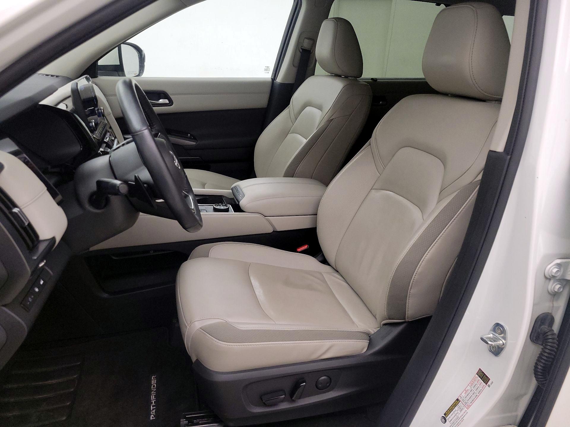 Thumbnail: 2023 Nissan Pathfinder - 11