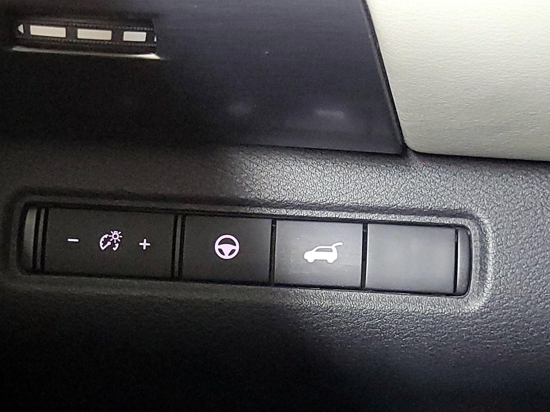 Thumbnail: 2023 Nissan Pathfinder - 13