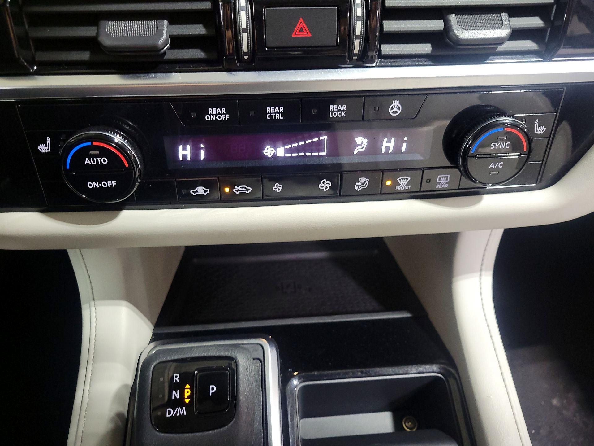 Thumbnail: 2023 Nissan Pathfinder - 17