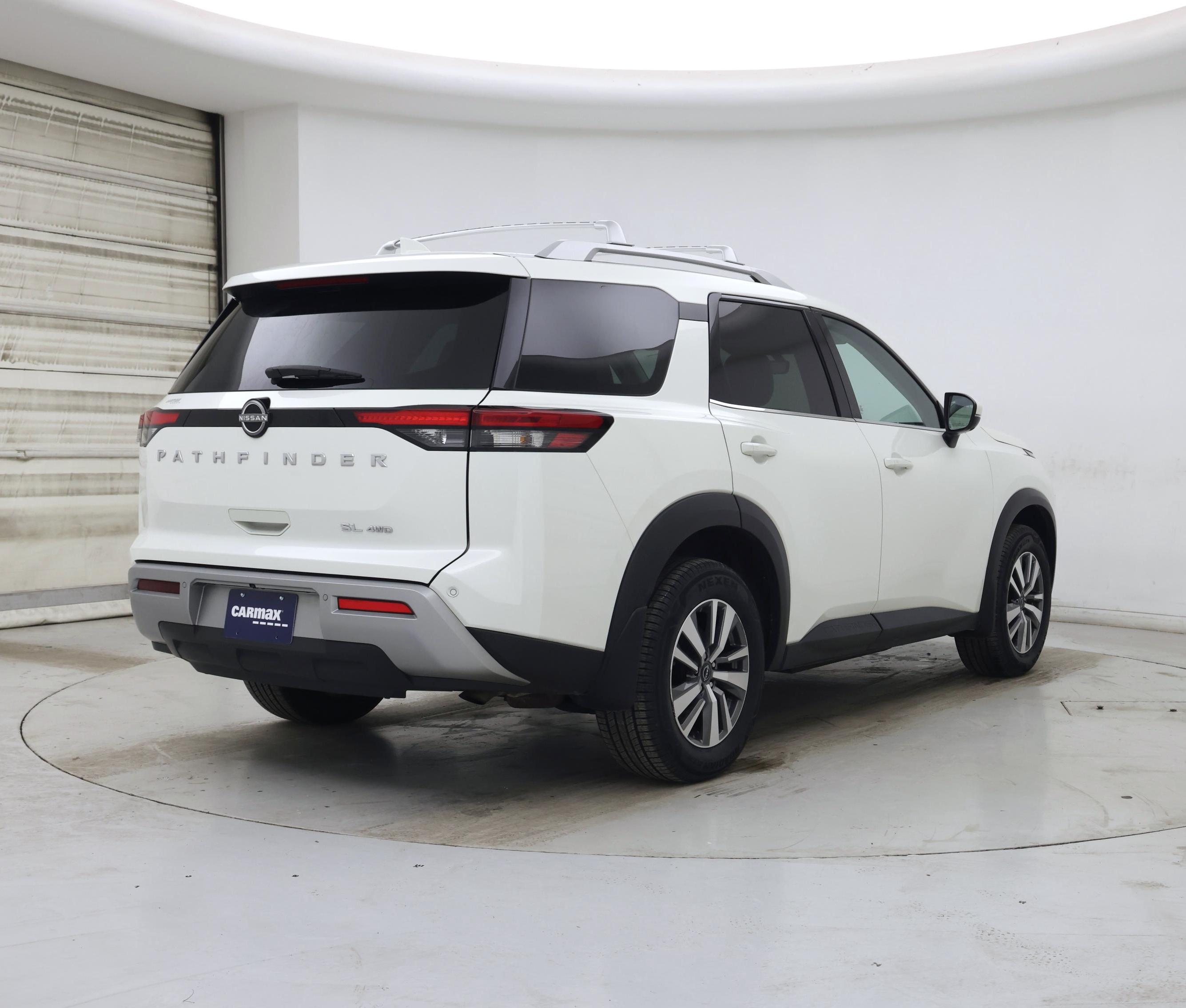 Thumbnail: 2023 Nissan Pathfinder - 8