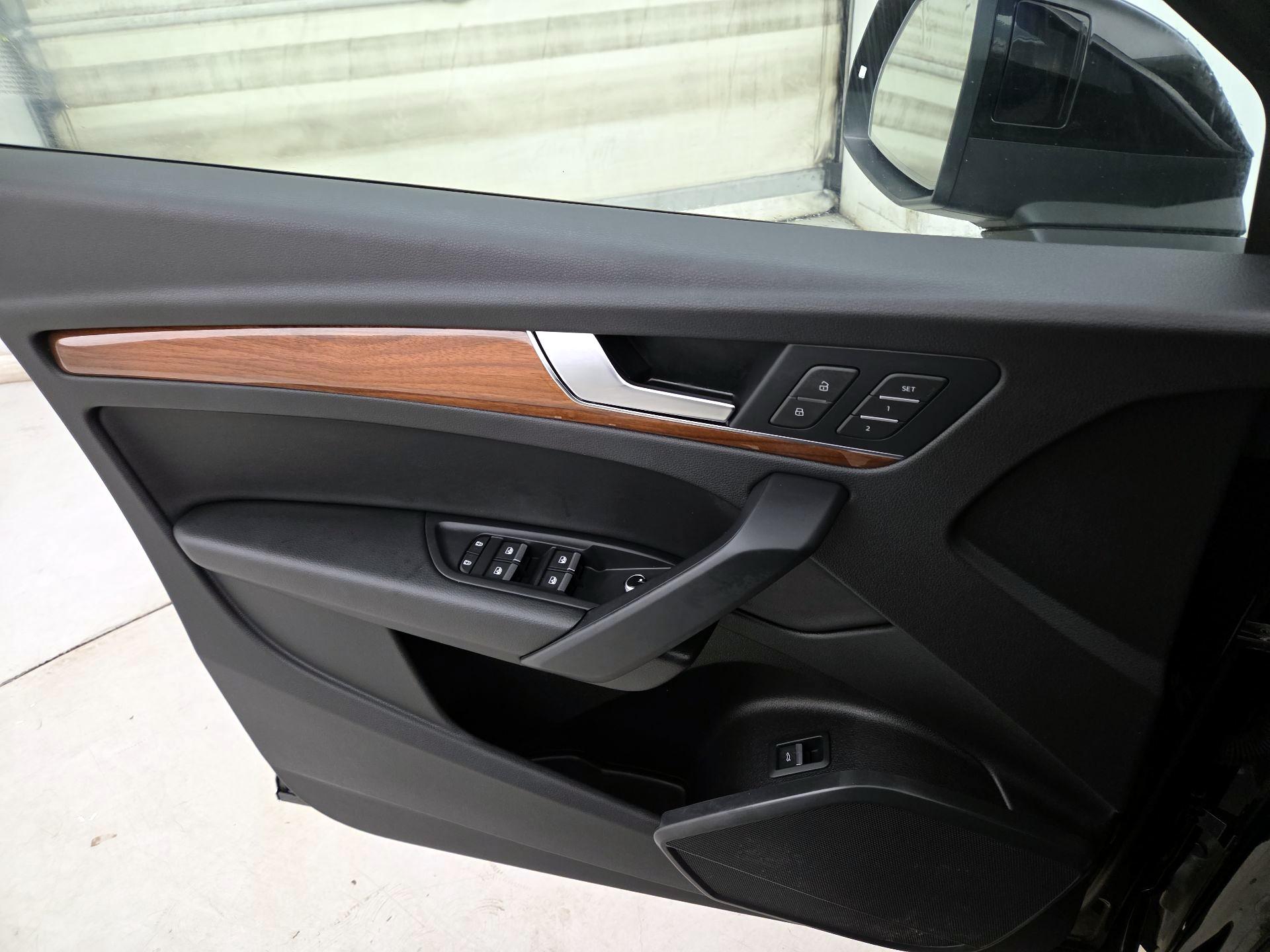 Thumbnail: 2023 Audi Q5 - 12