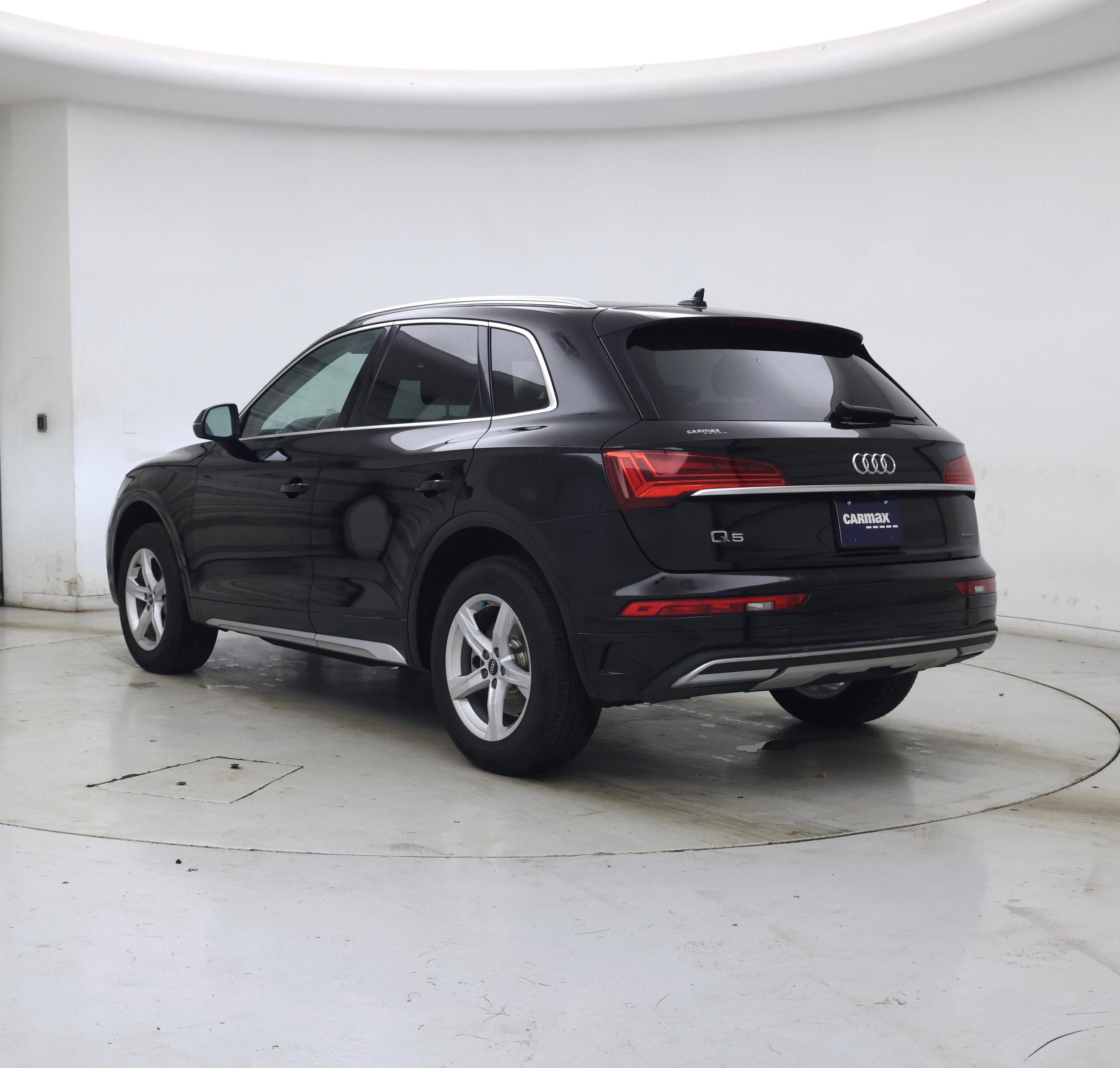 Thumbnail: 2023 Audi Q5 - 2