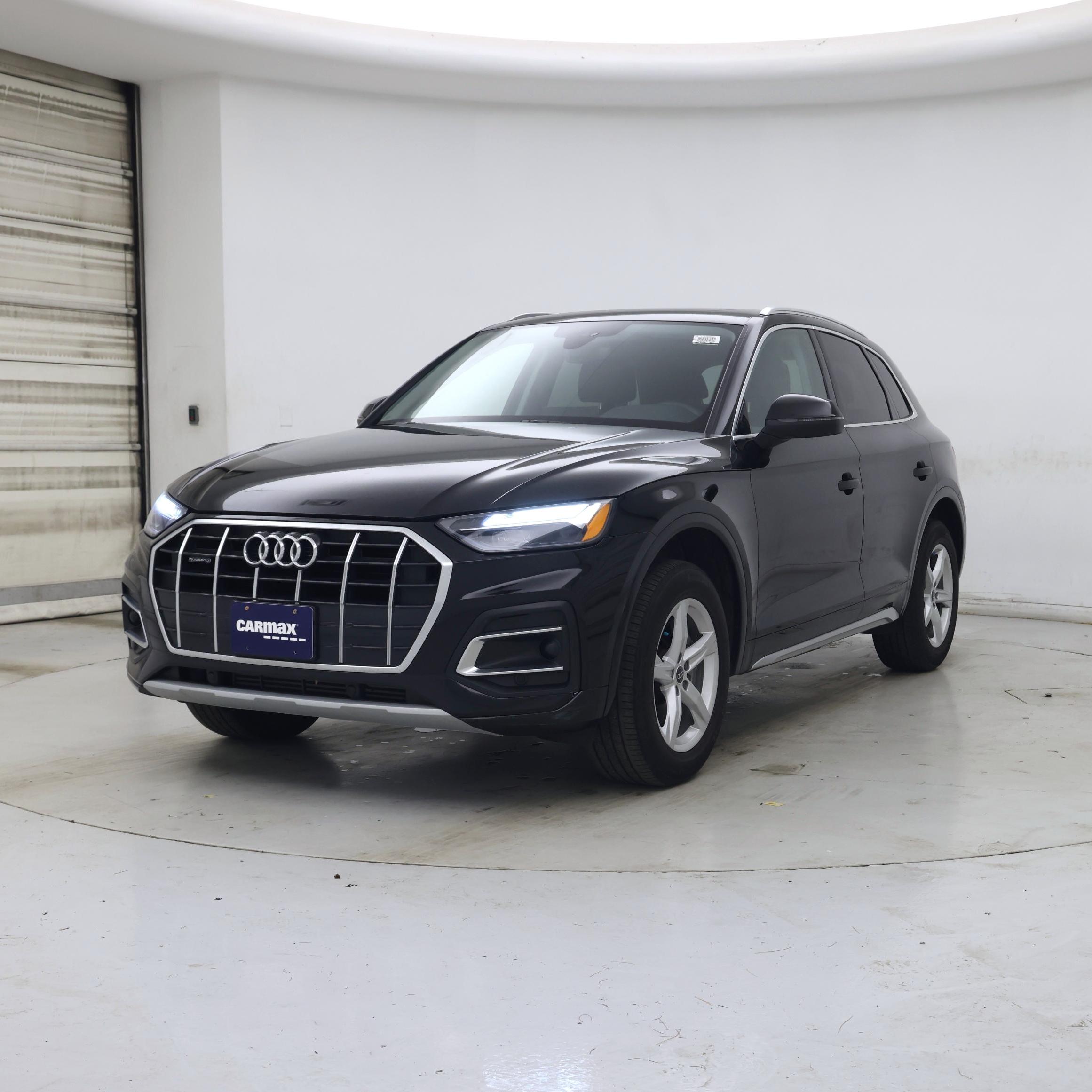 Thumbnail: 2023 Audi Q5 - 4