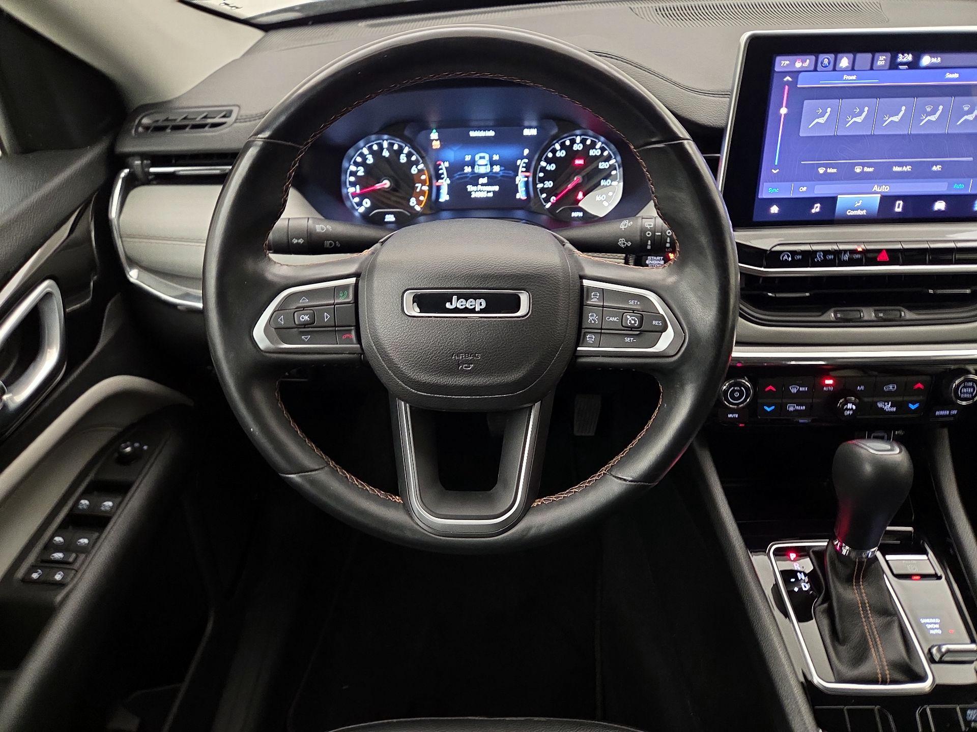 Thumbnail: 2022 Jeep Compass - 10